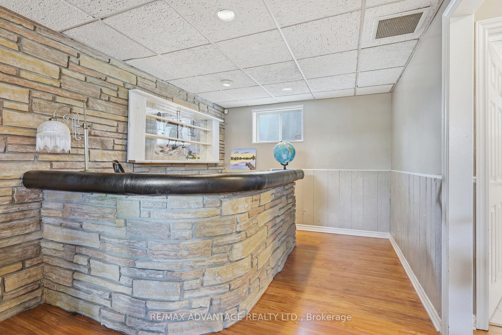 Photo 29 of 120 Champlain Crescent, London, East I — HOMEH