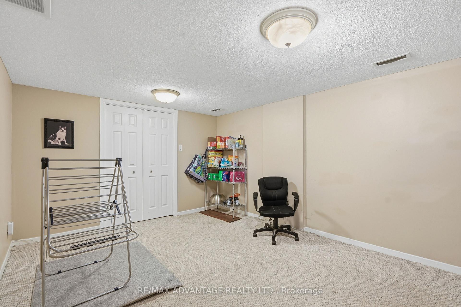 Photo 32 of 120 Champlain Crescent, London, East I — HOMEH
