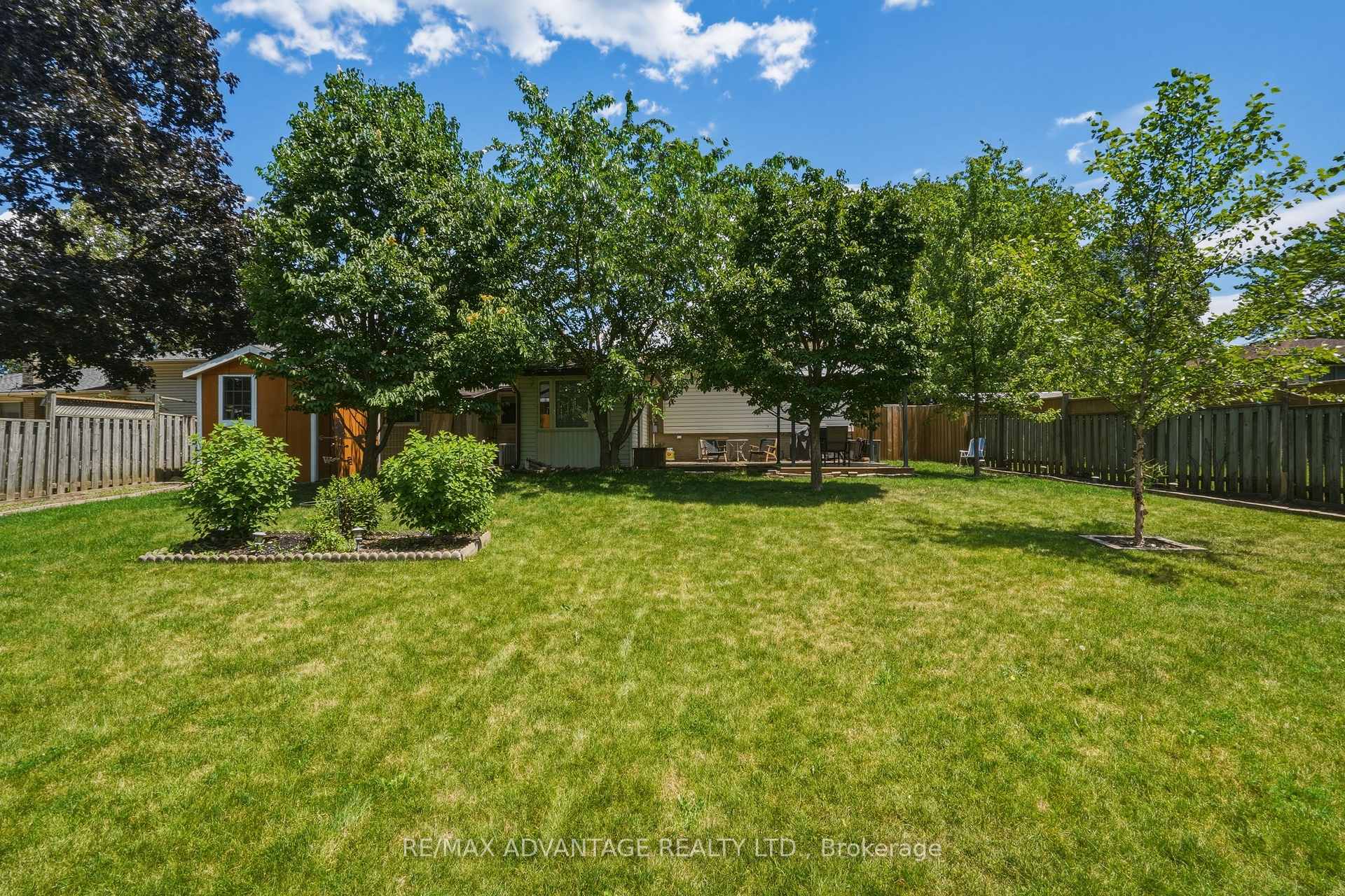 Photo 43 of 120 Champlain Crescent, London, East I — HOMEH