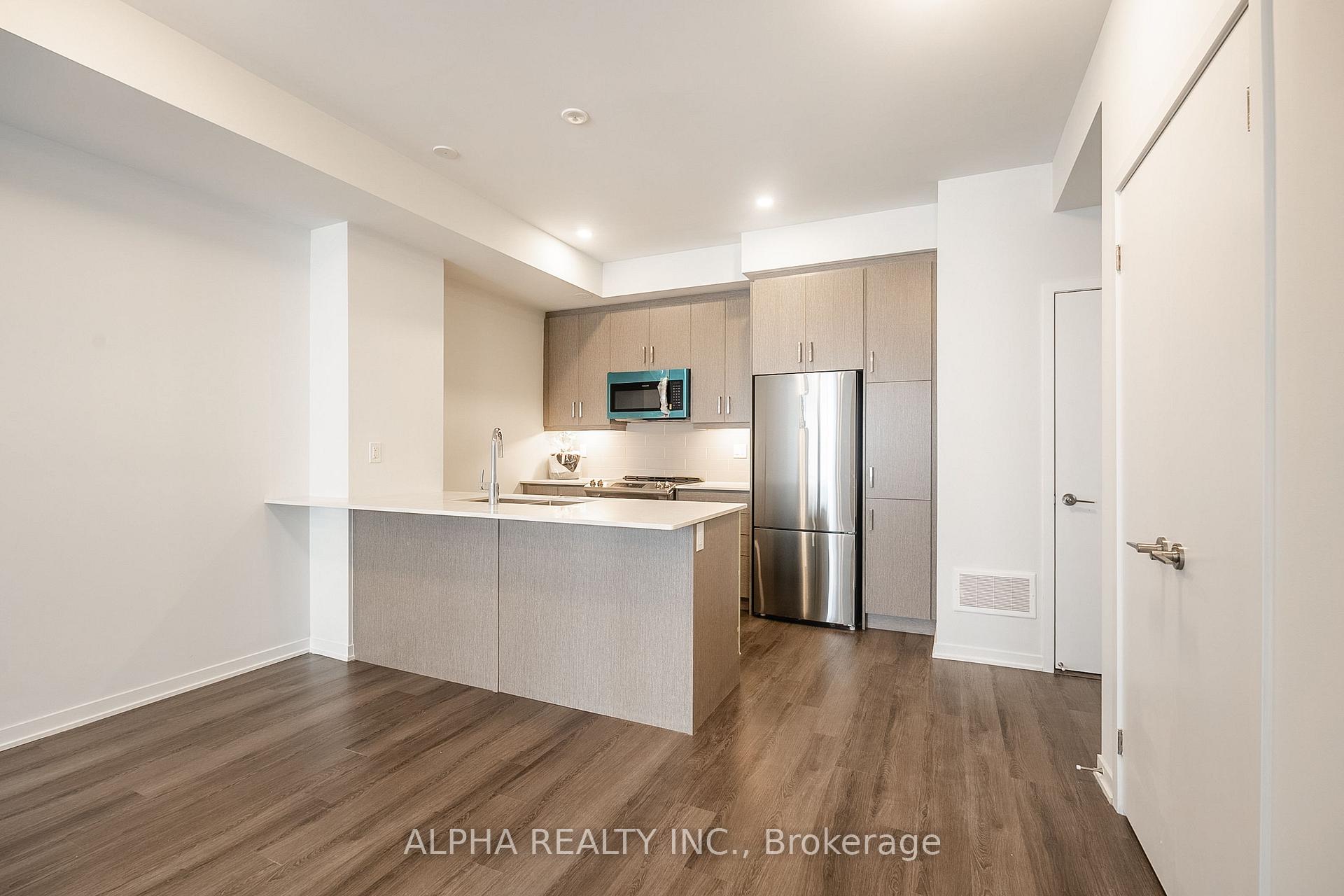 Photo 10 of Unit TH162, 151 Honey Crisp Crescent, Vaughan, Vaughan Corporate Centre — HOMEH