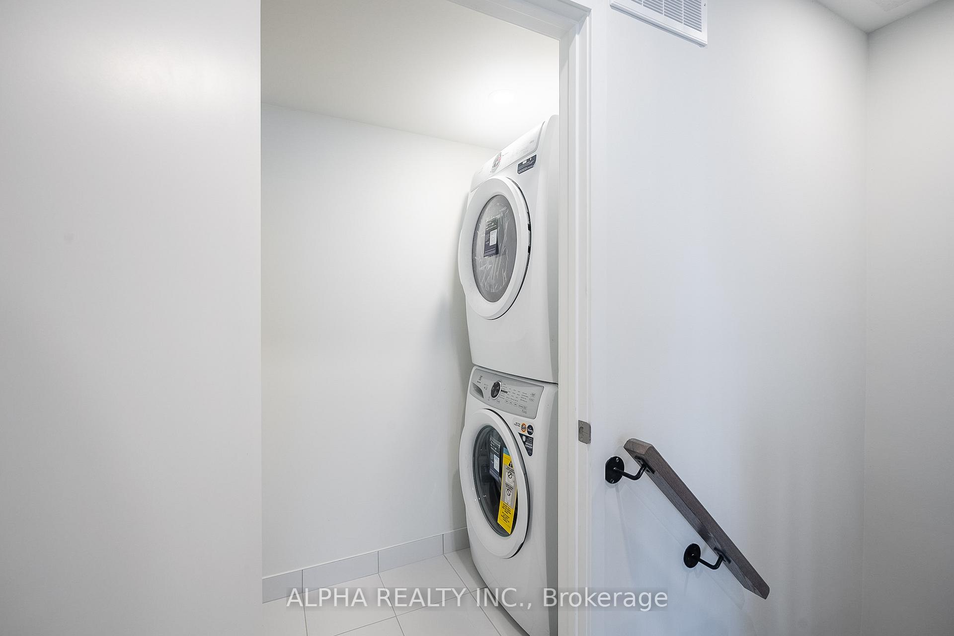 Photo 17 of Unit TH162, 151 Honey Crisp Crescent, Vaughan, Vaughan Corporate Centre — HOMEH