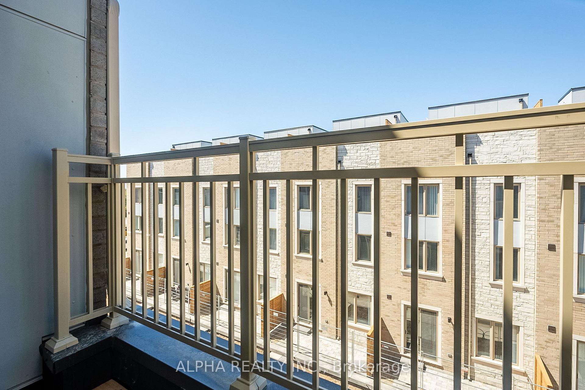 Photo 20 of Unit TH162, 151 Honey Crisp Crescent, Vaughan, Vaughan Corporate Centre — HOMEH