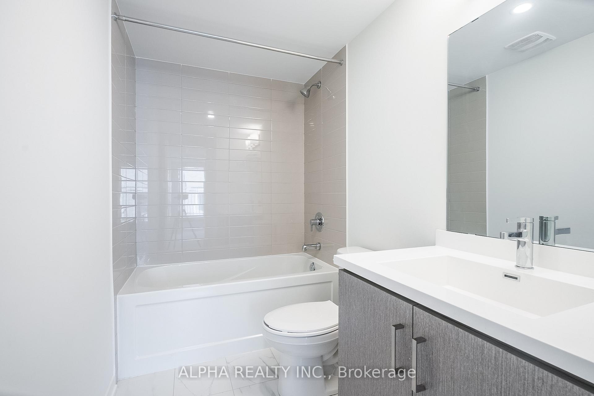 Photo 21 of Unit TH162, 151 Honey Crisp Crescent, Vaughan, Vaughan Corporate Centre — HOMEH