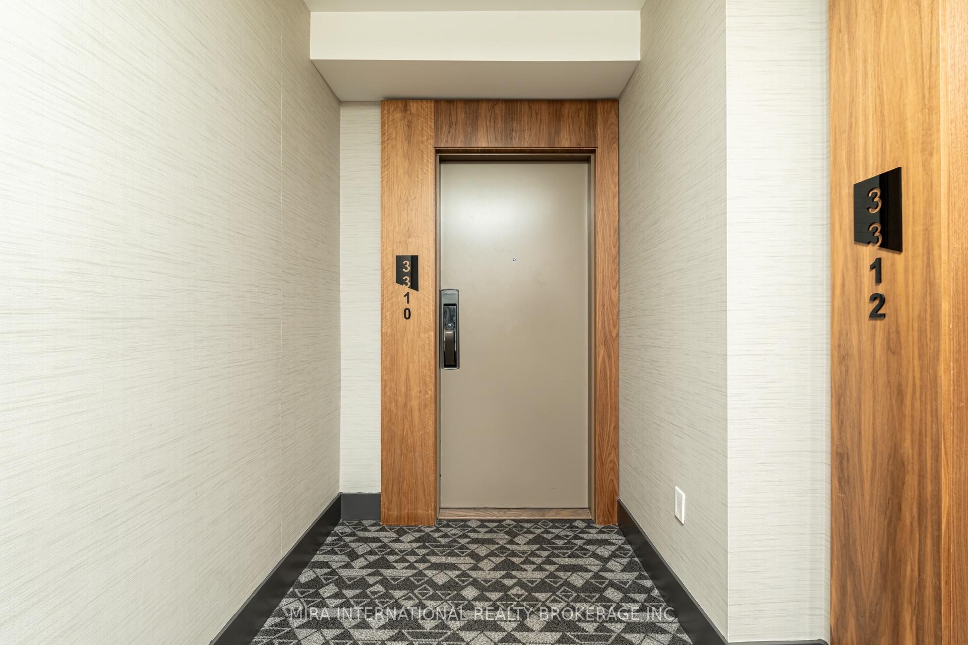 Photo 4 of Unit 3310, 10 York Street, Toronto, Waterfront Communities — HOMEH