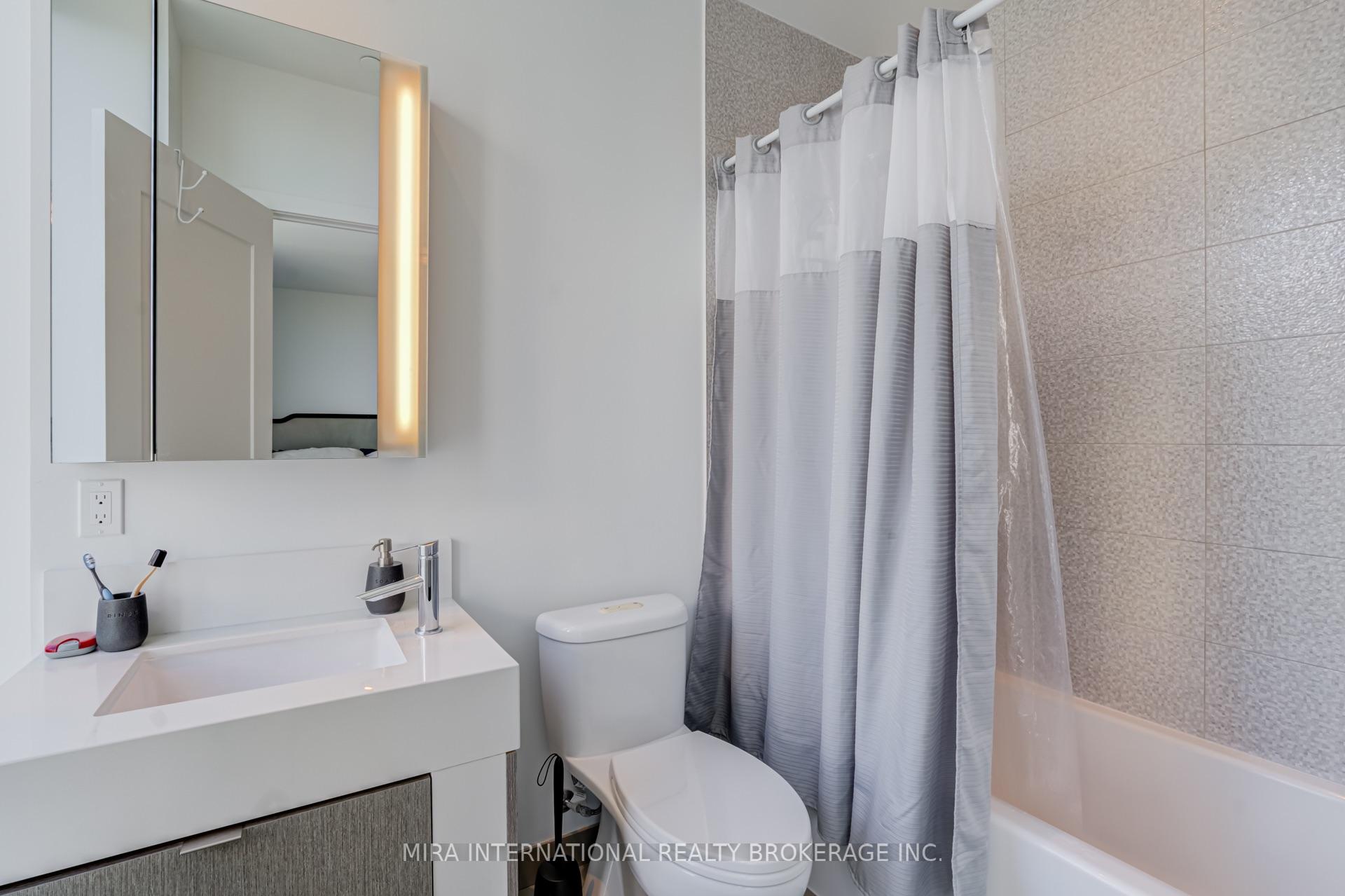 Photo 14 of Unit 3310, 10 York Street, Toronto, Waterfront Communities — HOMEH