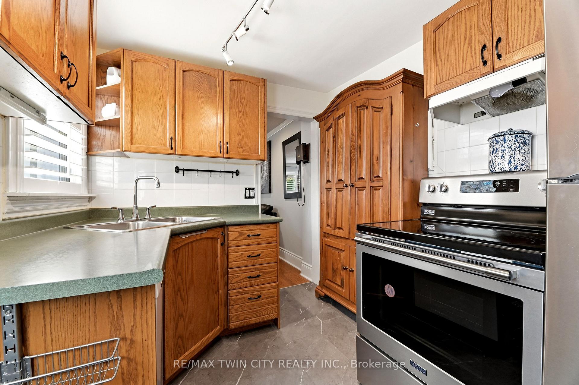 Photo 11 of 23 Britannia Avenue, Hamilton, Crown Point — HOMEH