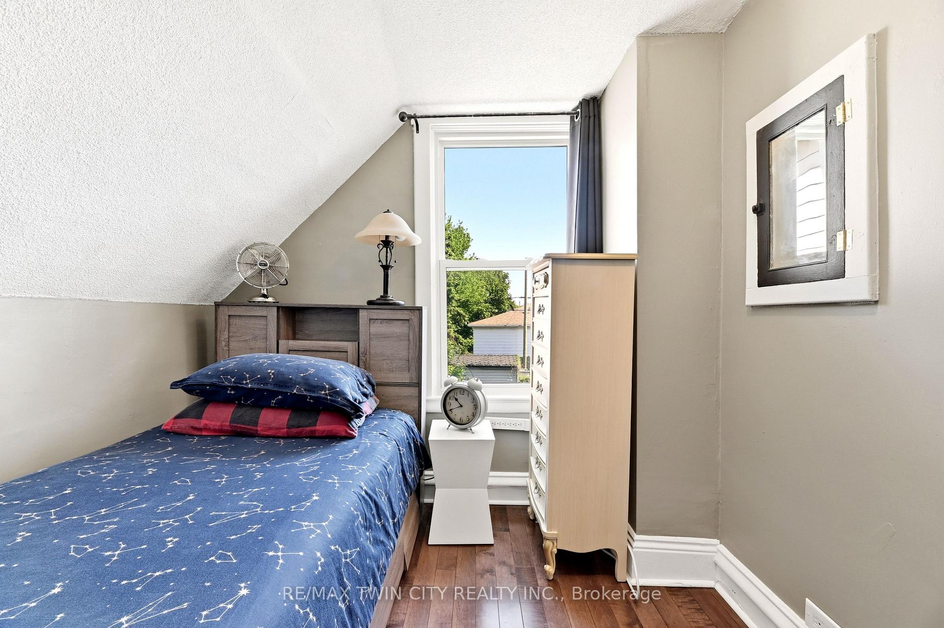 Photo 19 of 23 Britannia Avenue, Hamilton, Crown Point — HOMEH