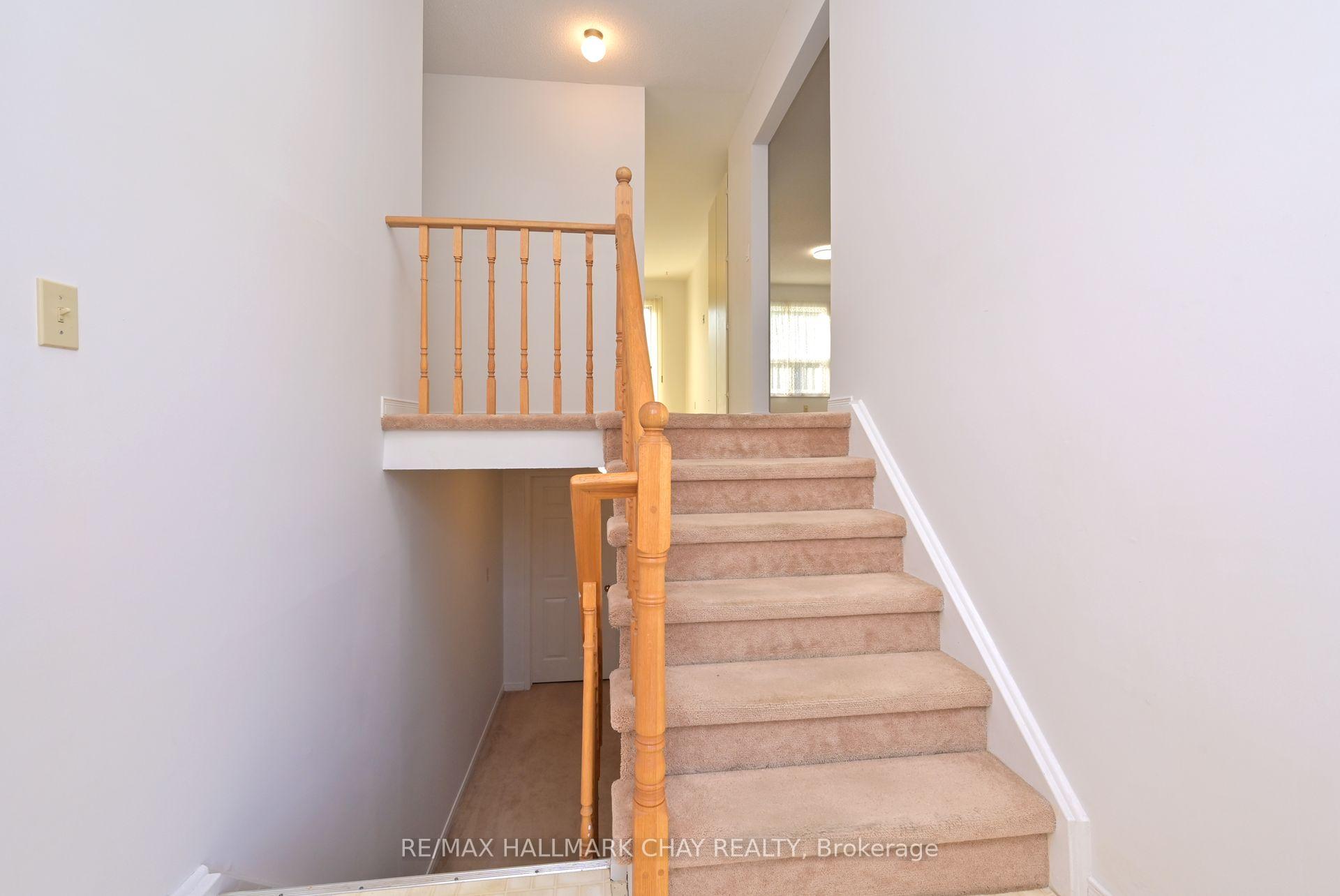 Photo 4 of 3 John James Drive, Essa, Angus — HOMEH