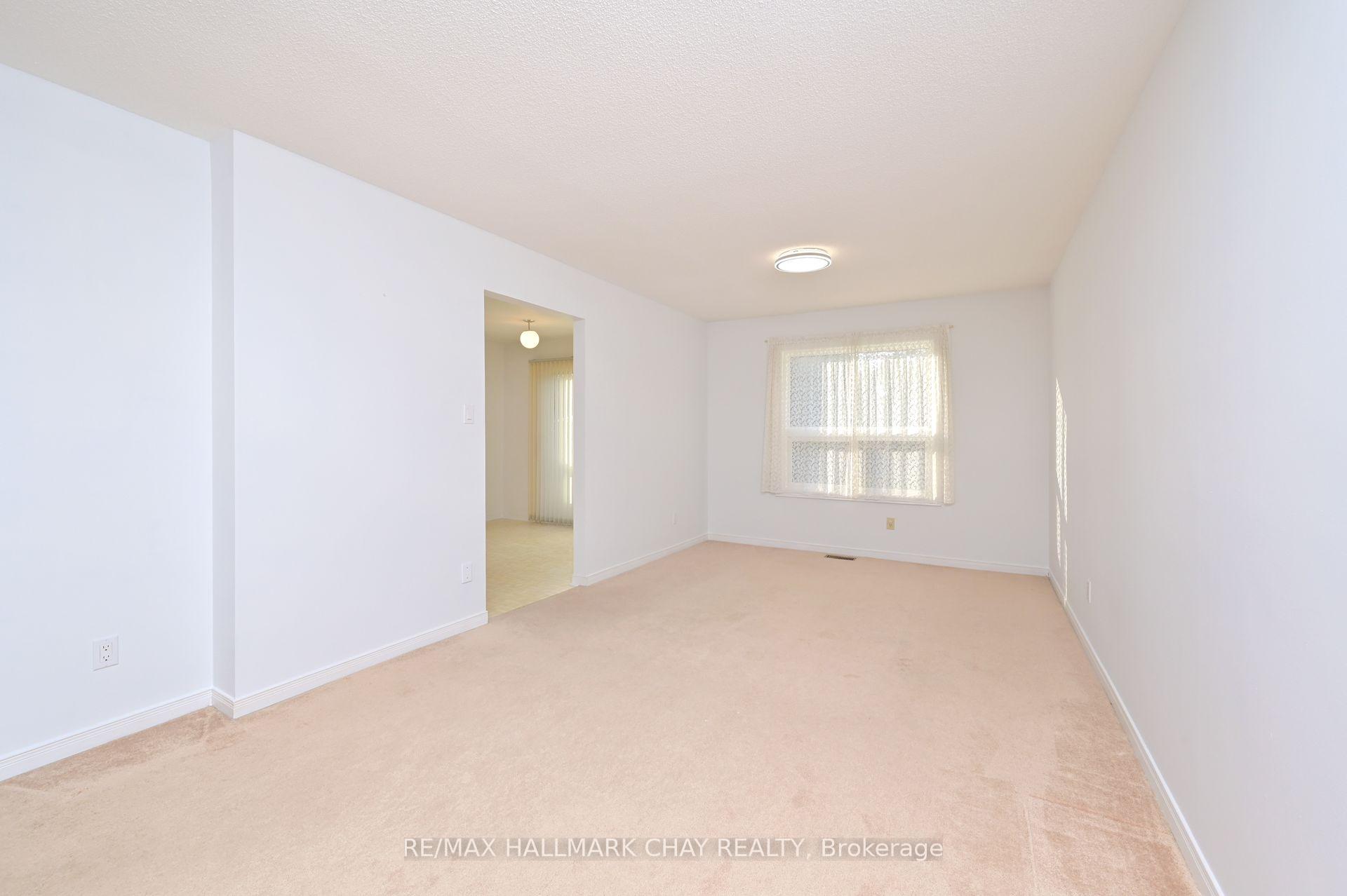 Photo 6 of 3 John James Drive, Essa, Angus — HOMEH