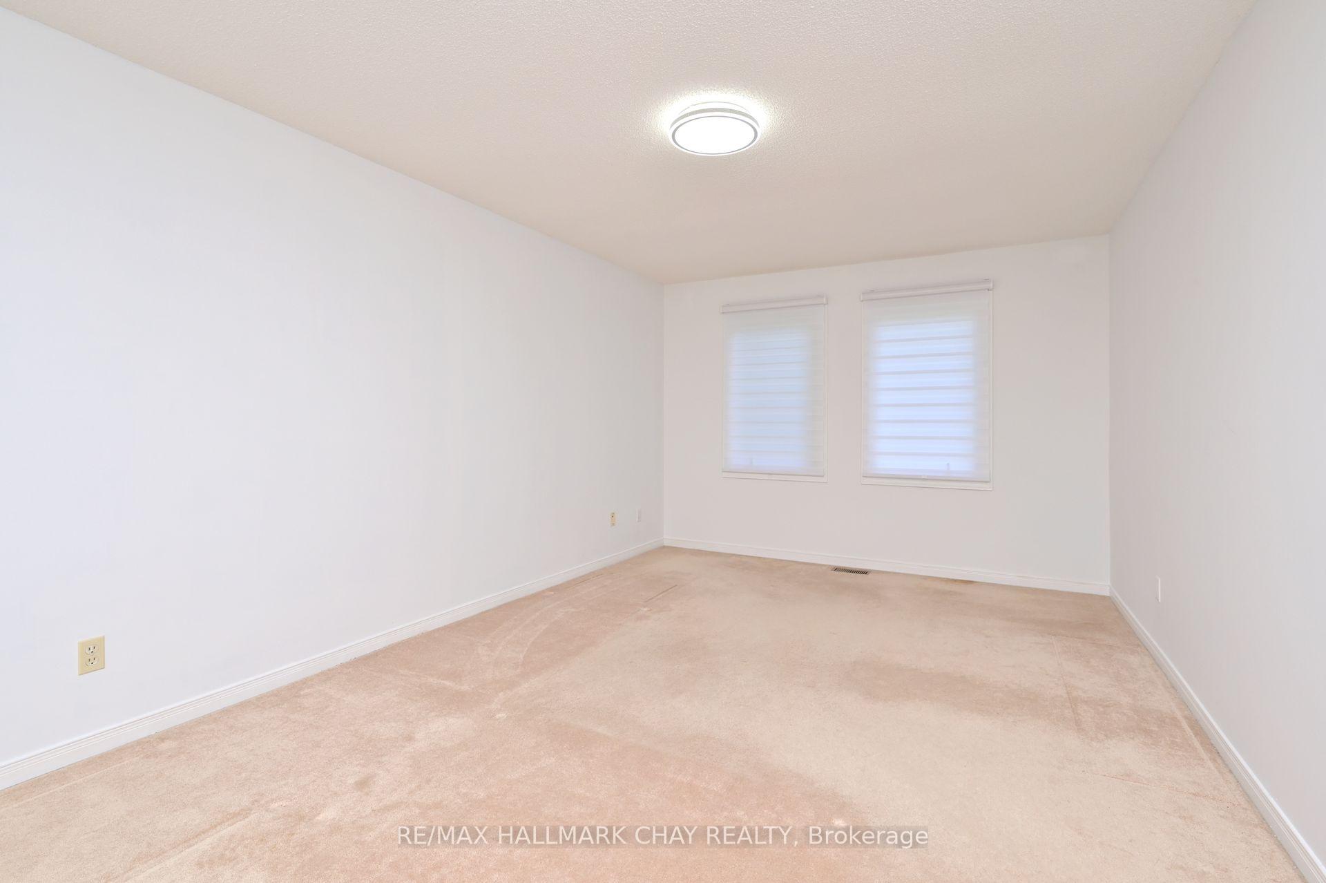 Photo 8 of 3 John James Drive, Essa, Angus — HOMEH