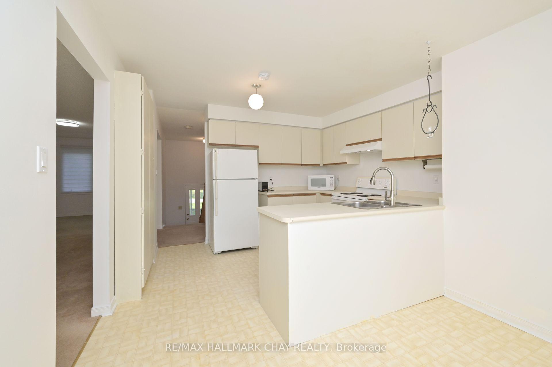 Photo 11 of 3 John James Drive, Essa, Angus — HOMEH