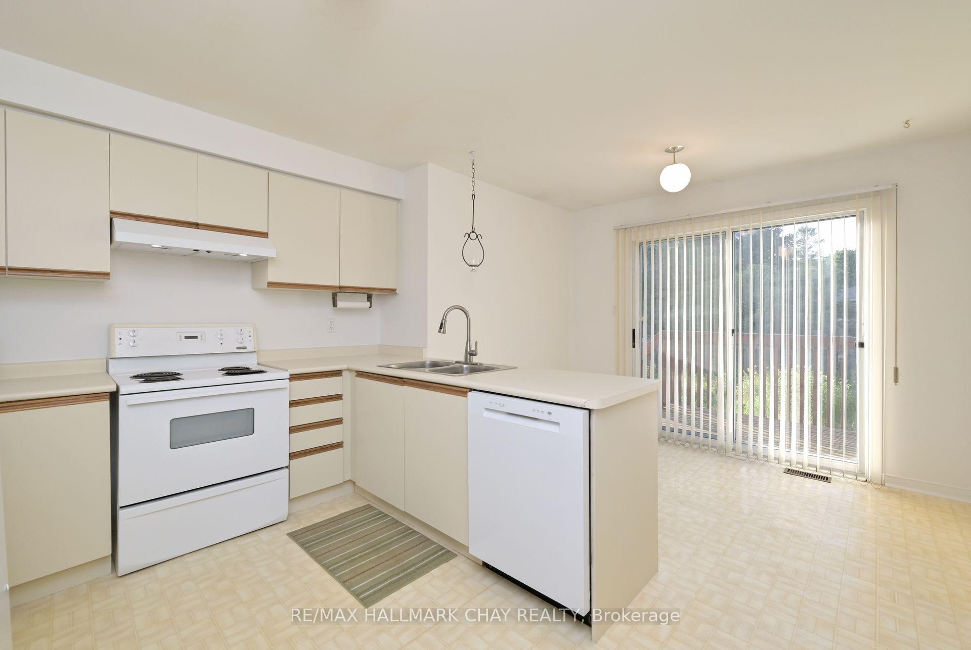 Photo 13 of 3 John James Drive, Essa, Angus — HOMEH