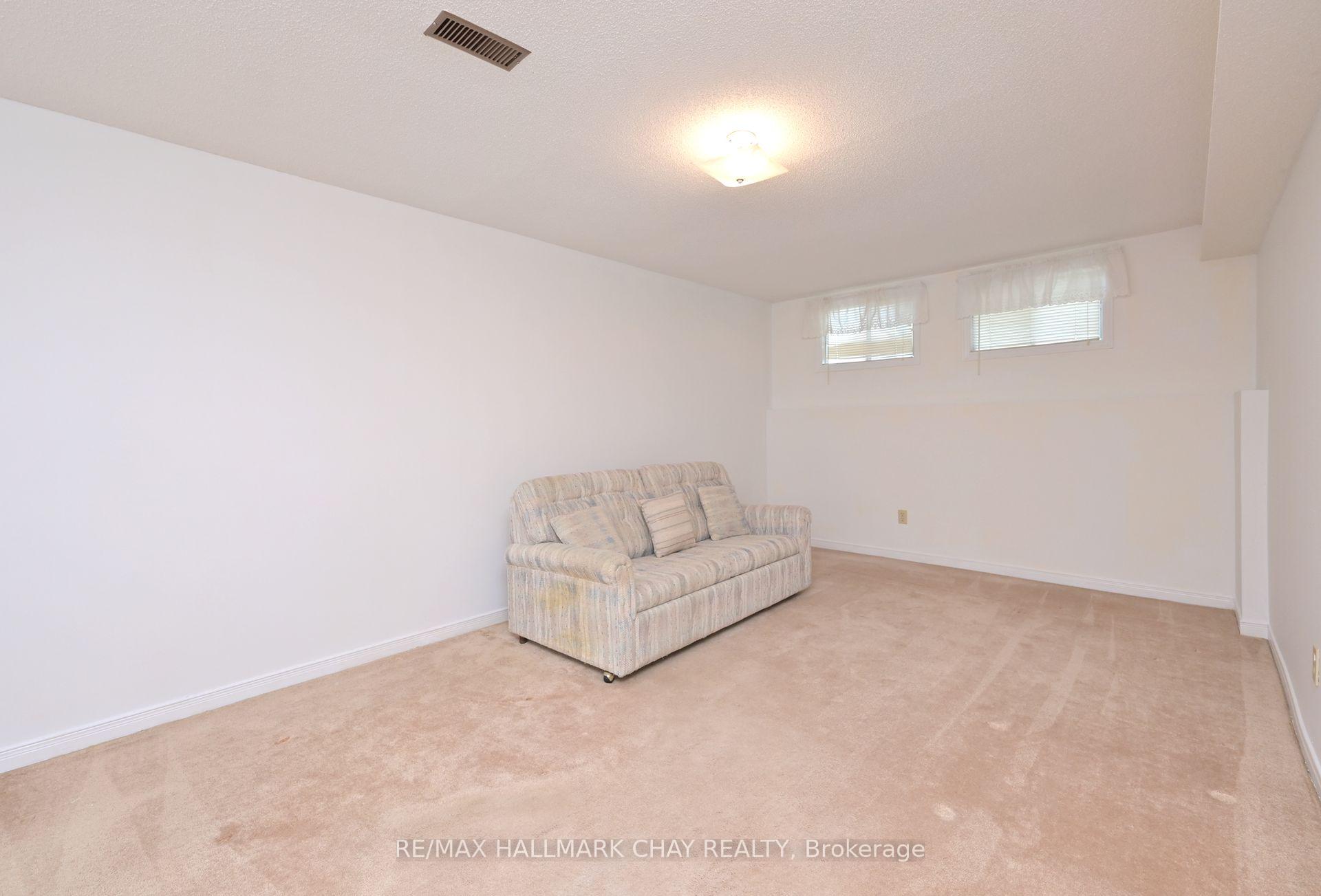 Photo 23 of 3 John James Drive, Essa, Angus — HOMEH