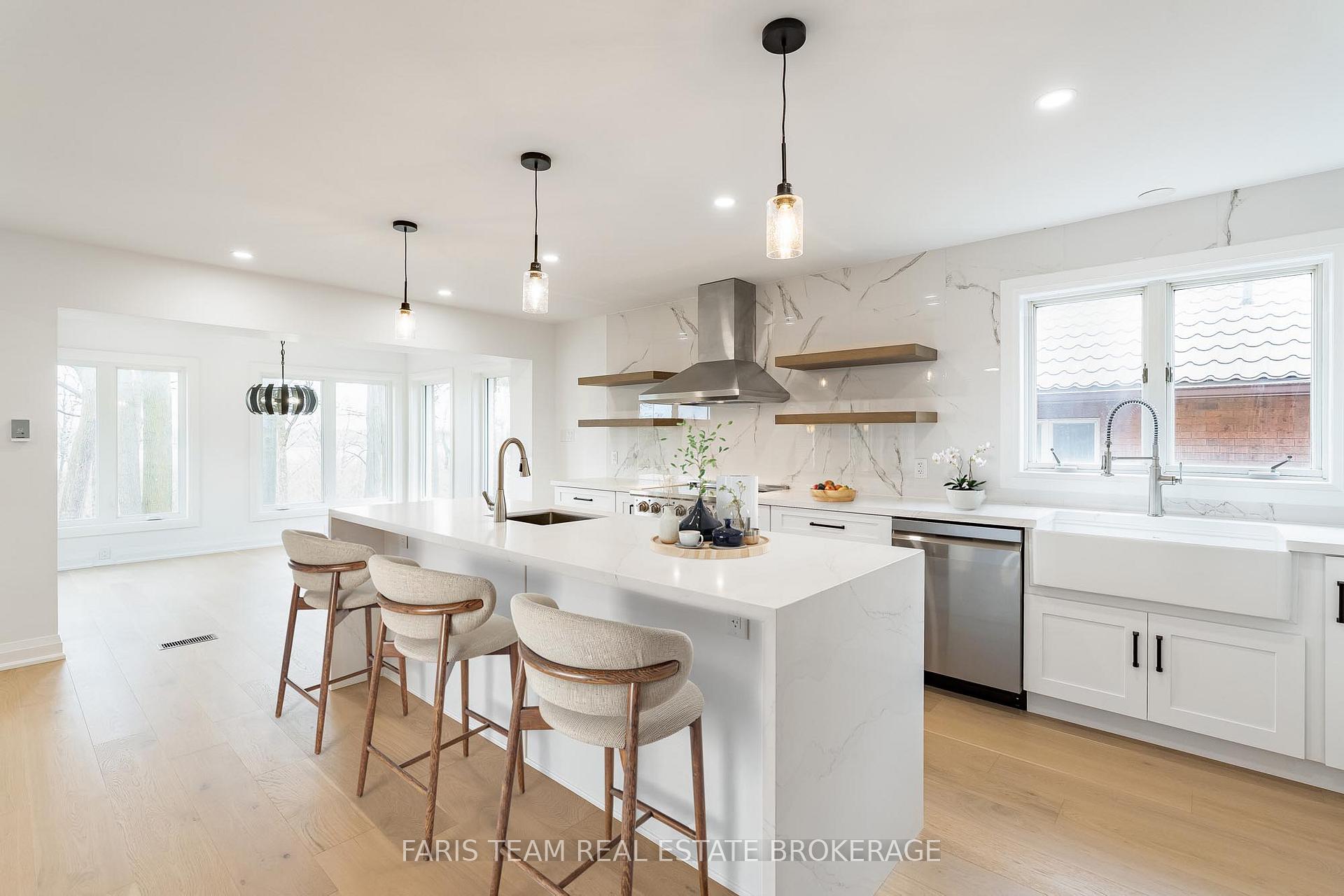 Photo 6 of 58 Woodcrest Road, Barrie, Allandale Heights — HOMEH