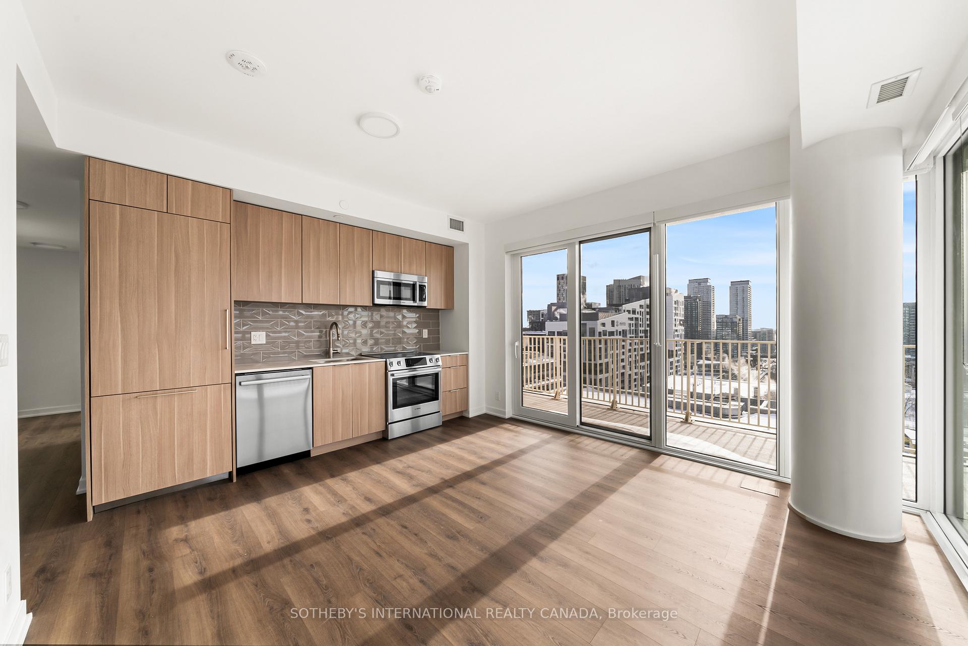 Photo 1 of Unit 1417, 88 Bathurst Street, Toronto, Niagara — HOMEH