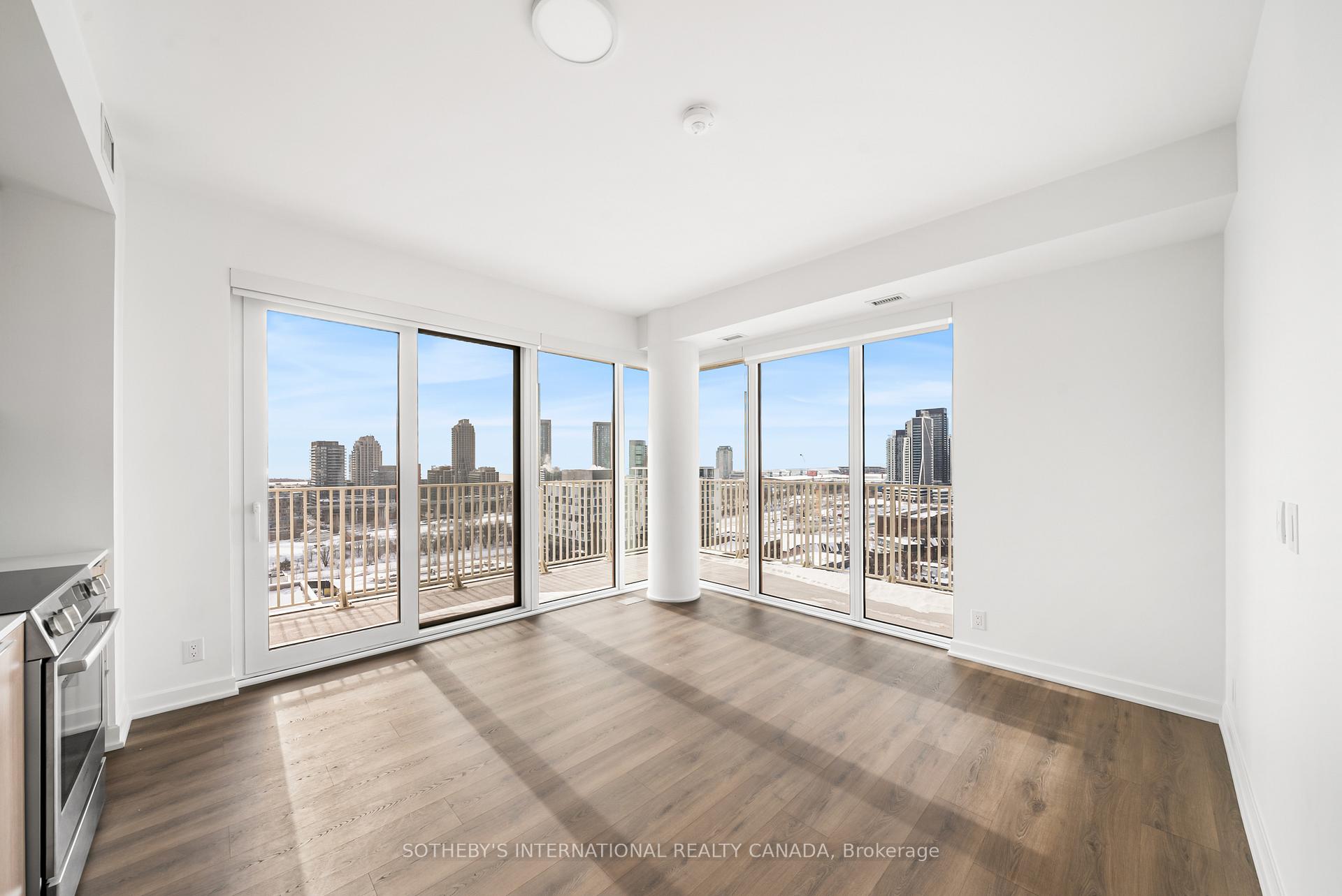 Photo 5 of Unit 1417, 88 Bathurst Street, Toronto, Niagara — HOMEH