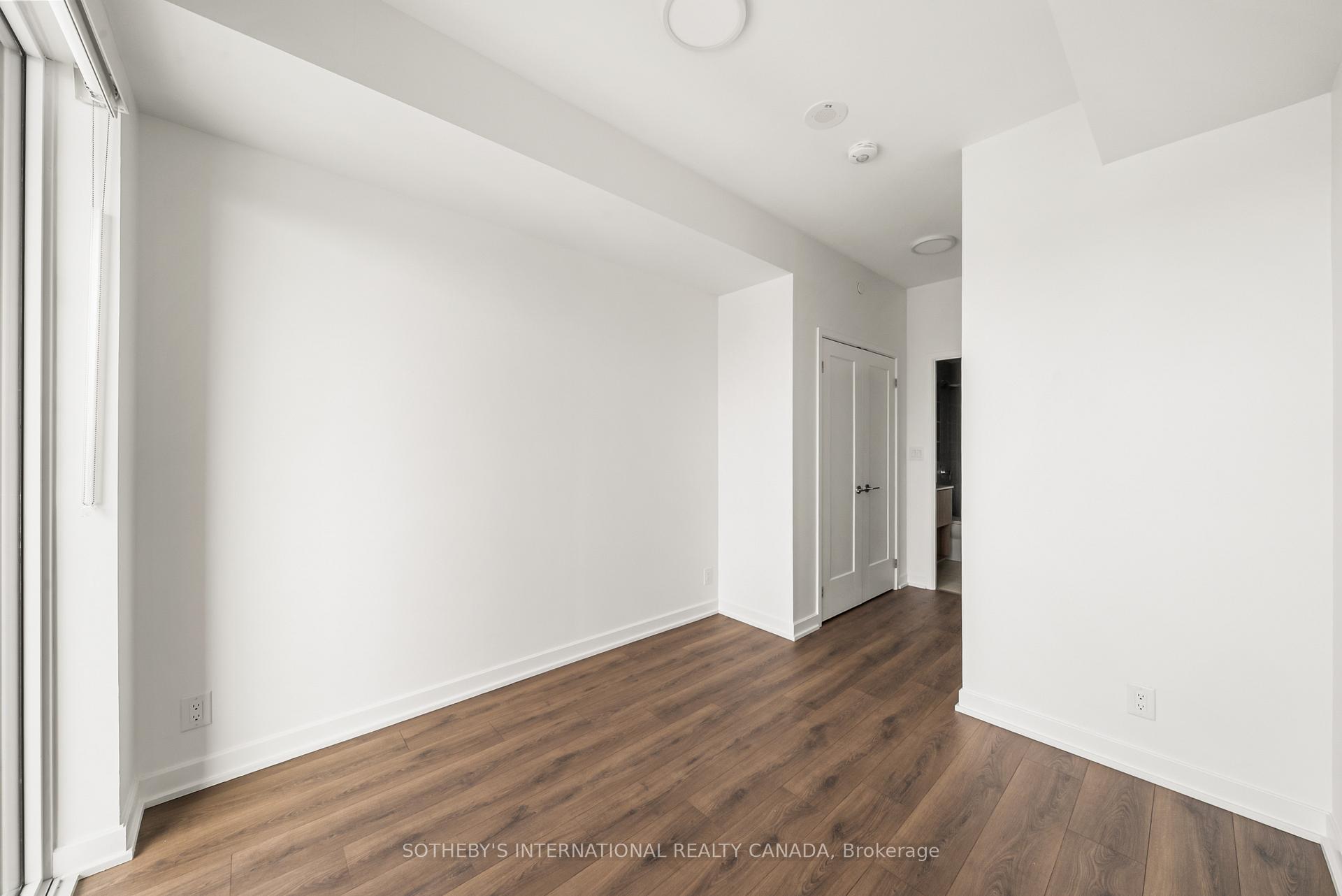 Photo 13 of Unit 1417, 88 Bathurst Street, Toronto, Niagara — HOMEH