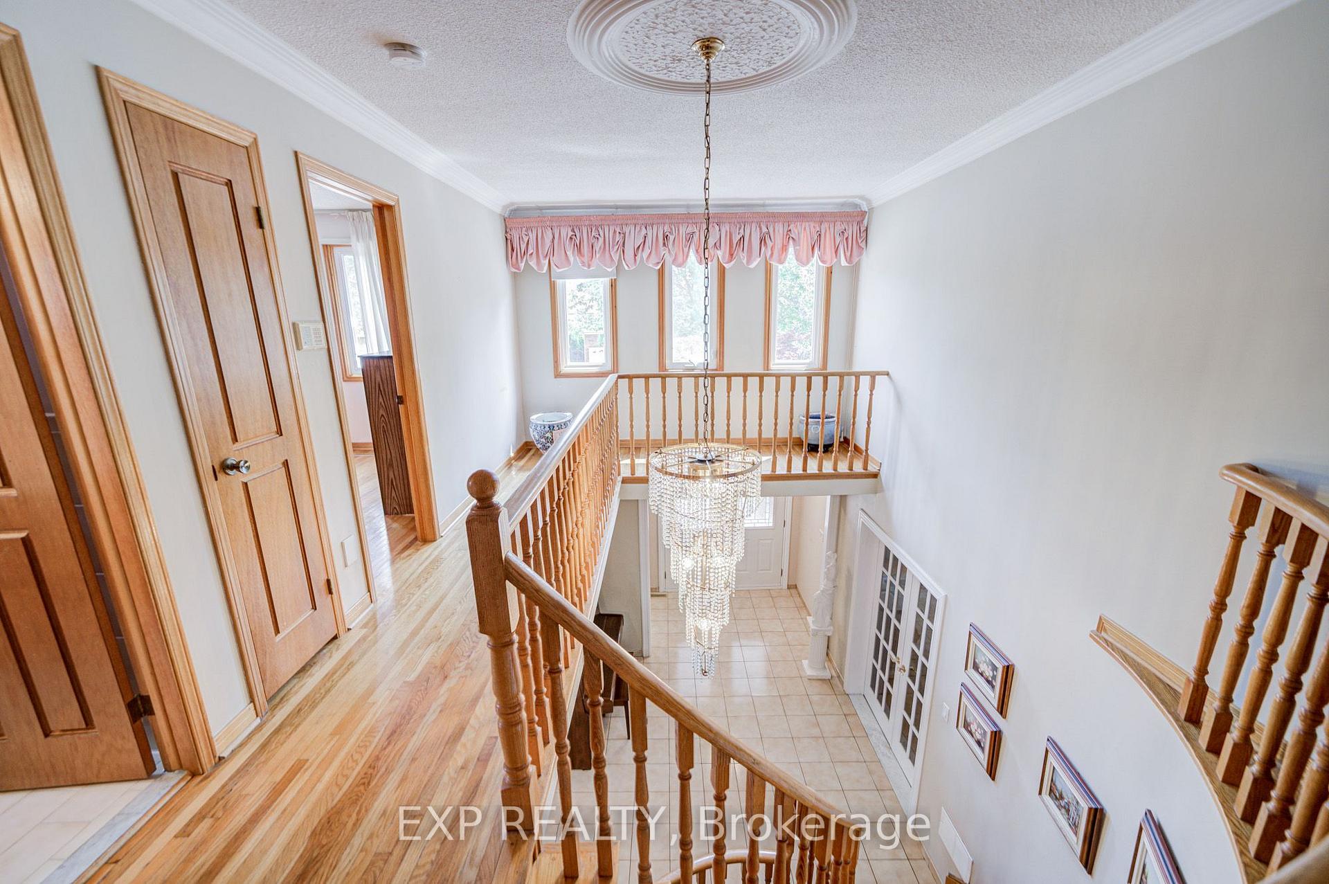 Photo 18 of 46 Eden Avenue, Markham, Milliken Mills East — HOMEH