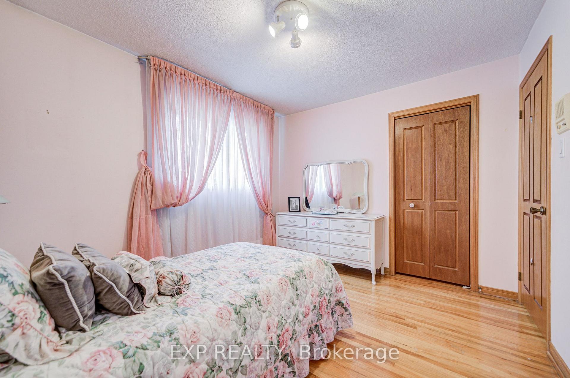 Photo 22 of 46 Eden Avenue, Markham, Milliken Mills East — HOMEH