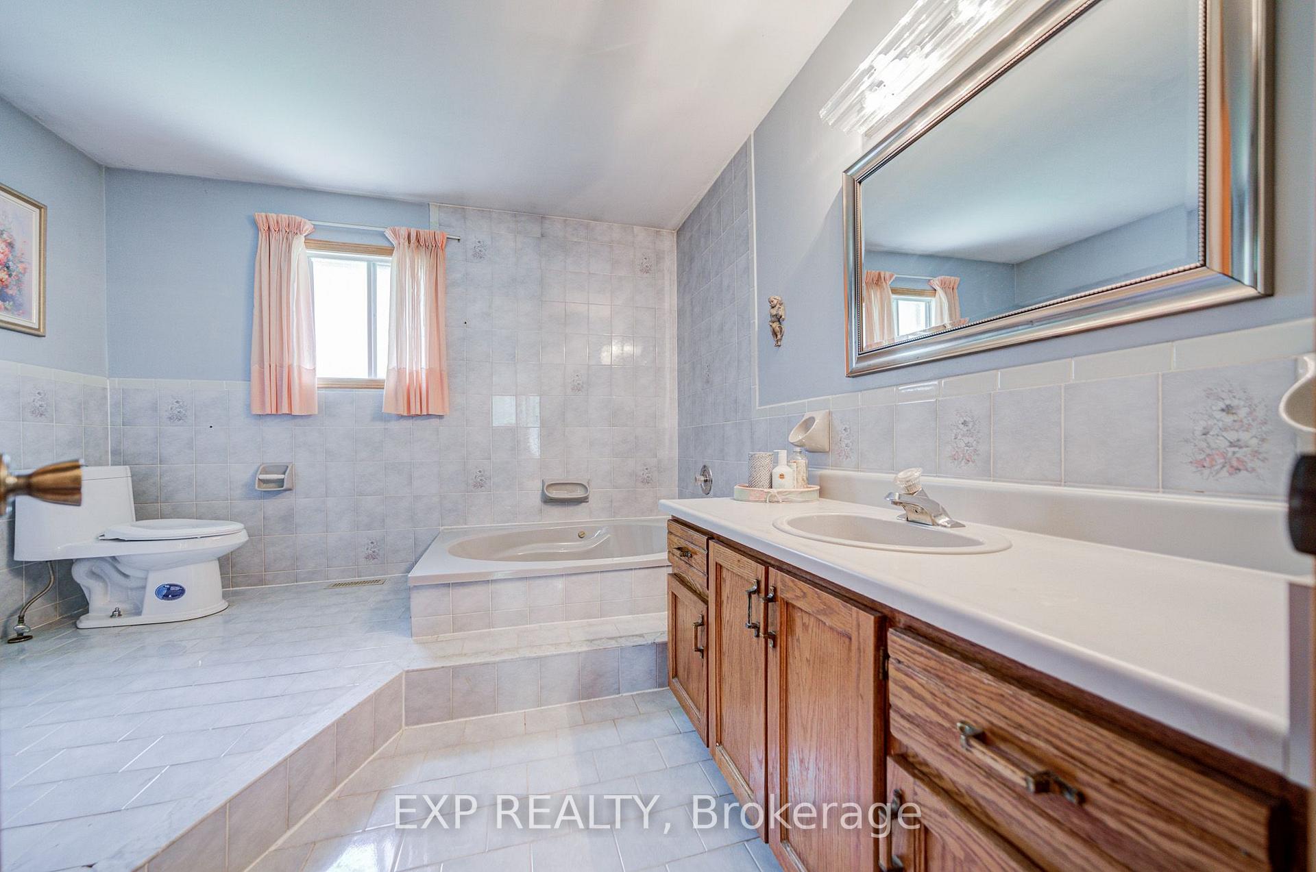 Photo 26 of 46 Eden Avenue, Markham, Milliken Mills East — HOMEH