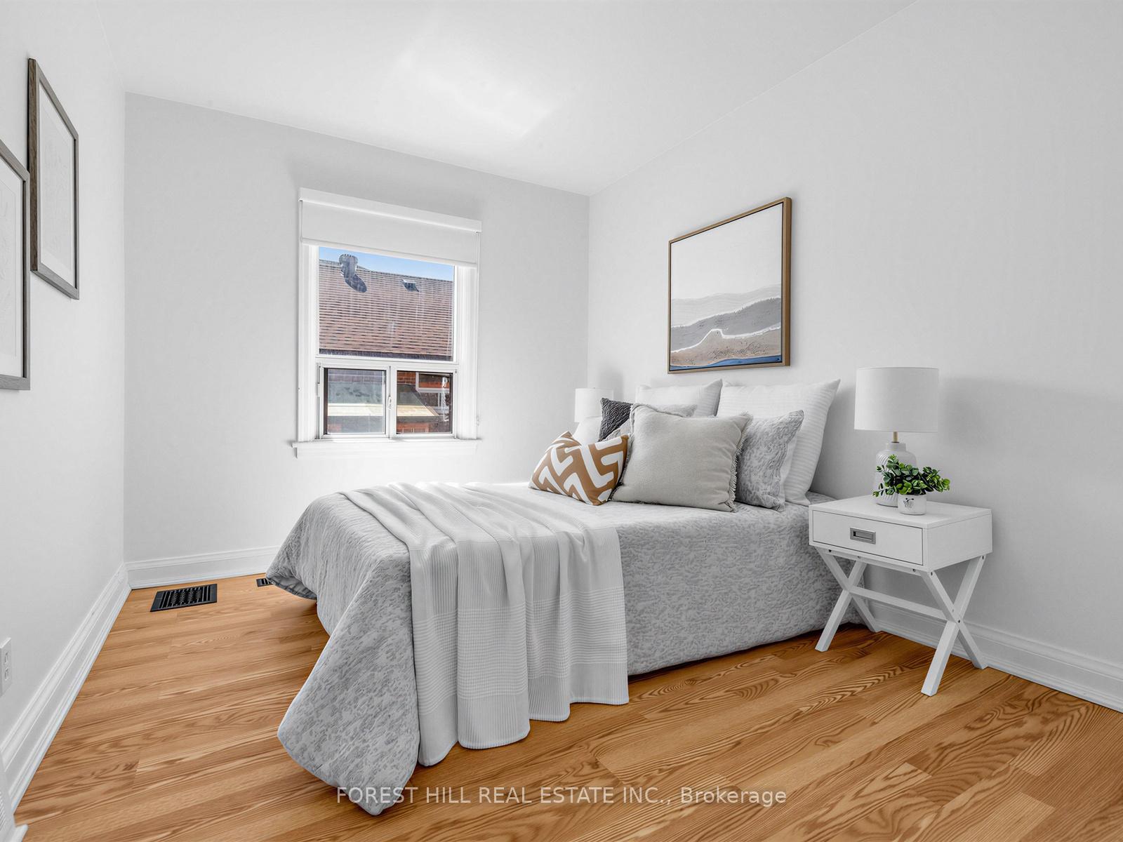 Photo 21 of 101 Whitley Avenue, North York, Downsview-Roding-CFB — HOMEH