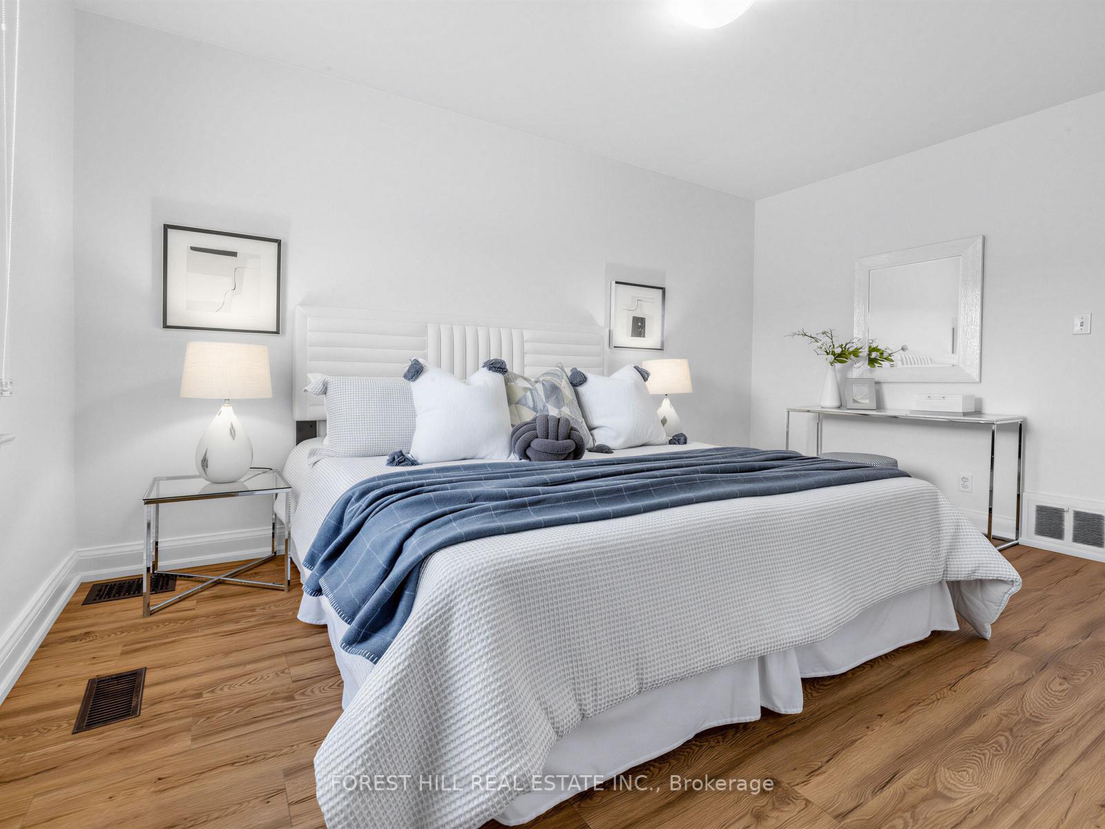 Photo 25 of 101 Whitley Avenue, North York, Downsview-Roding-CFB — HOMEH