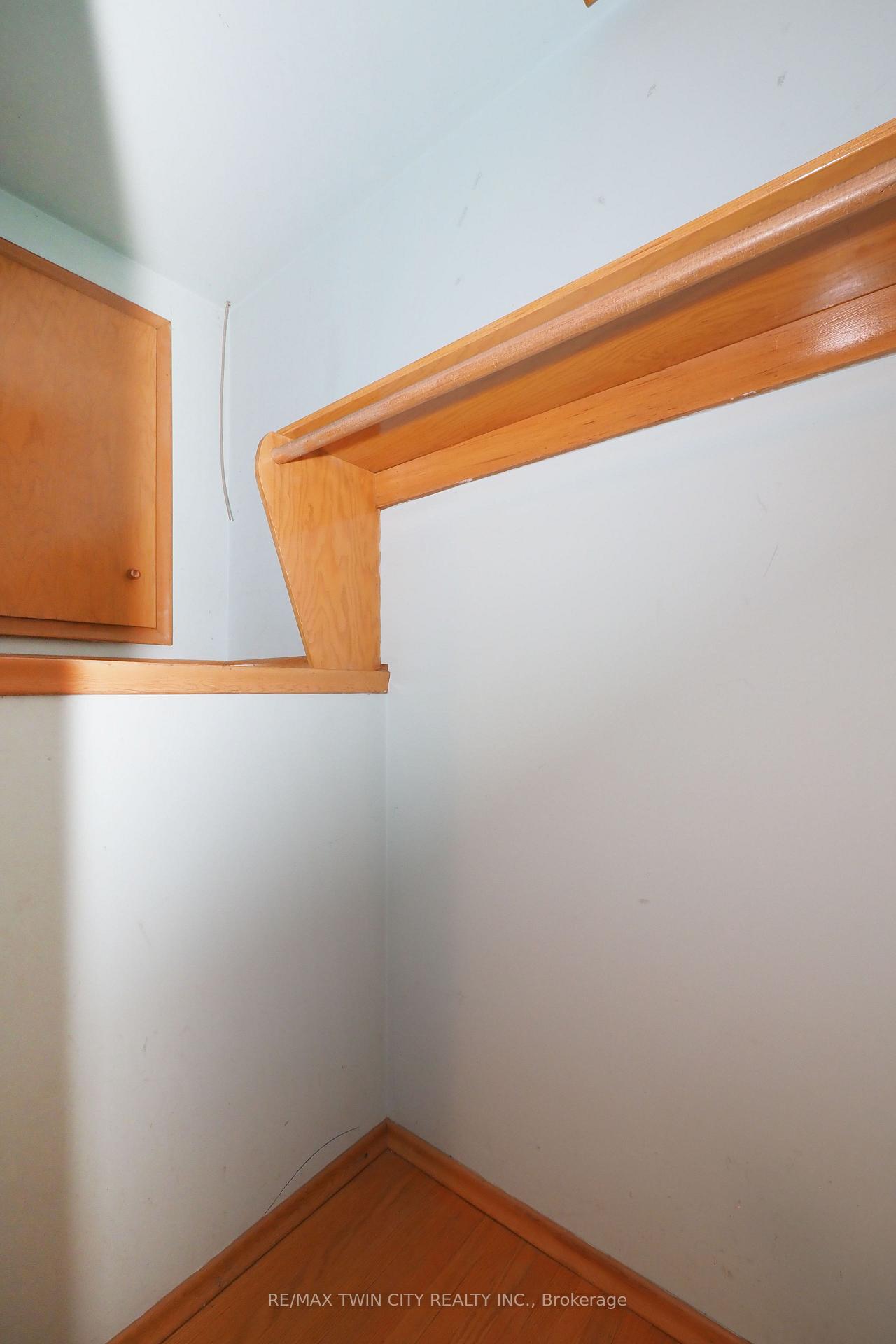 Photo 30 of 401 Forest Hill Drive, Kitchener — HOMEH