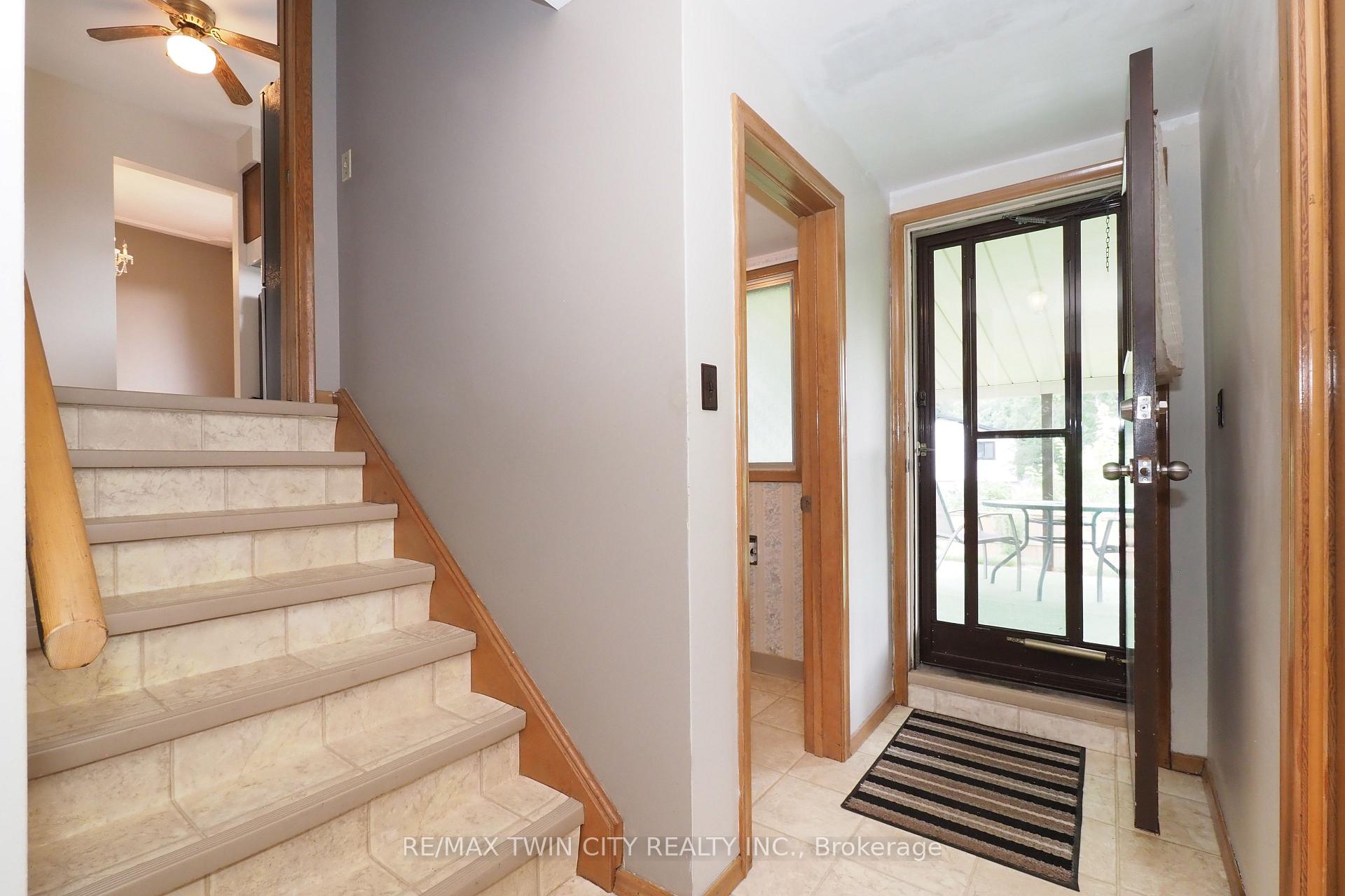Photo 38 of 401 Forest Hill Drive, Kitchener — HOMEH