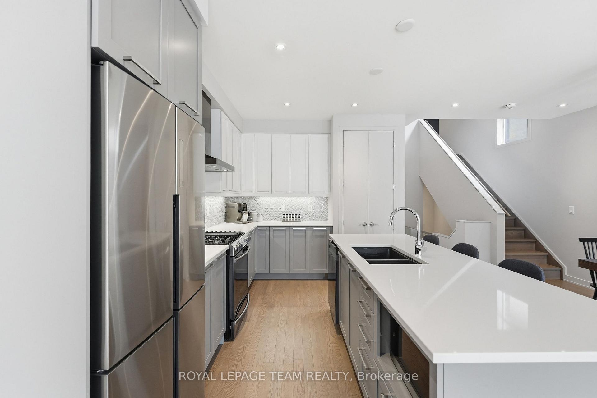 Photo 29 of 862 Quartet Avenue, Ottawa, Riverside South/Gloucester Glen — HOMEH