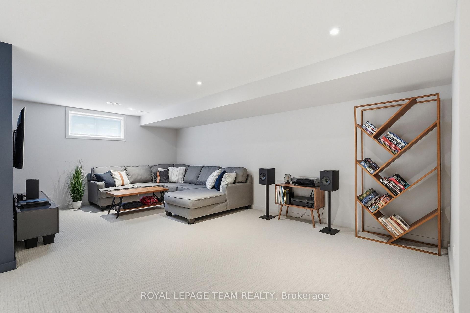 Photo 53 of 862 Quartet Avenue, Ottawa, Riverside South/Gloucester Glen — HOMEH