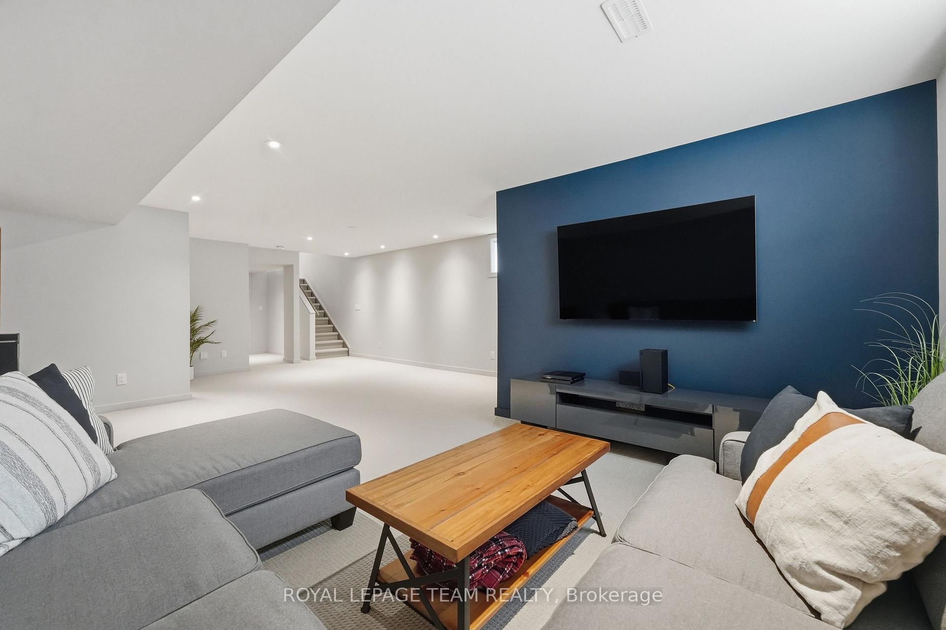 Photo 55 of 862 Quartet Avenue, Ottawa, Riverside South/Gloucester Glen — HOMEH