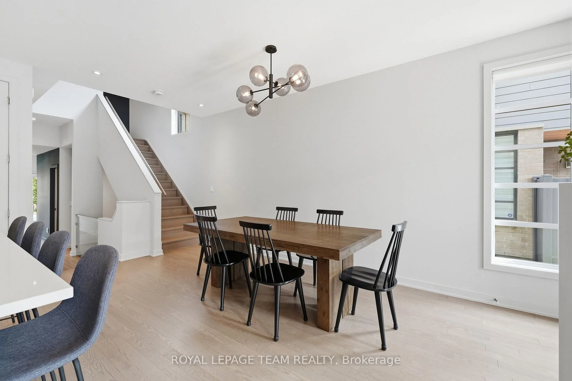 Photo 6 of 862 Quartet Avenue, Ottawa, Riverside South/Gloucester Glen — HOMEH