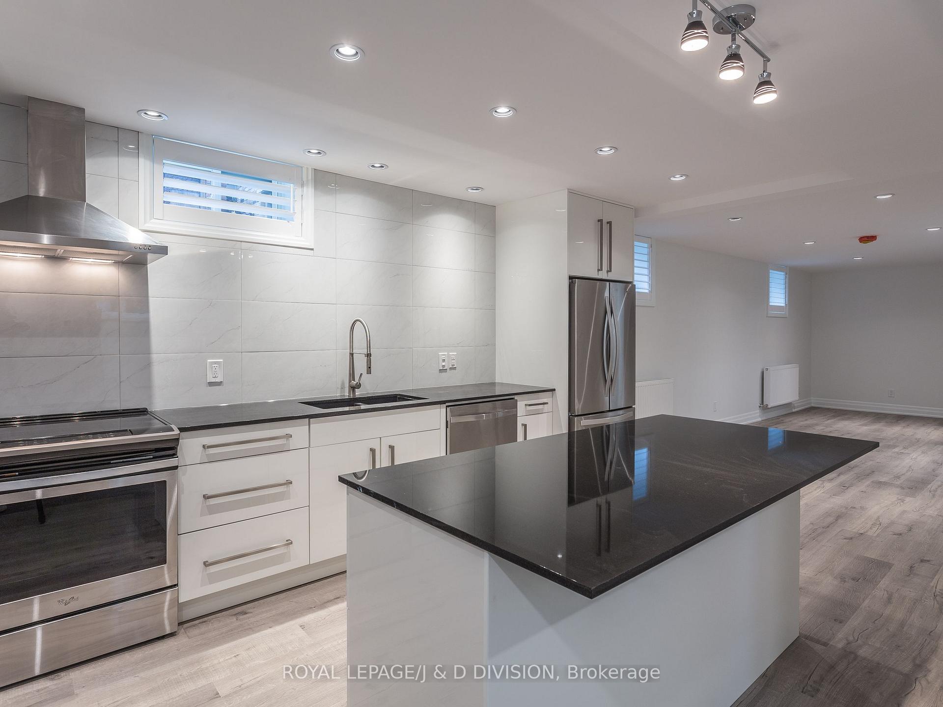 Photo 6 of Unit 1 (Lower), 17A Humewood Drive, Toronto, Humewood-Cedarvale — HOMEH