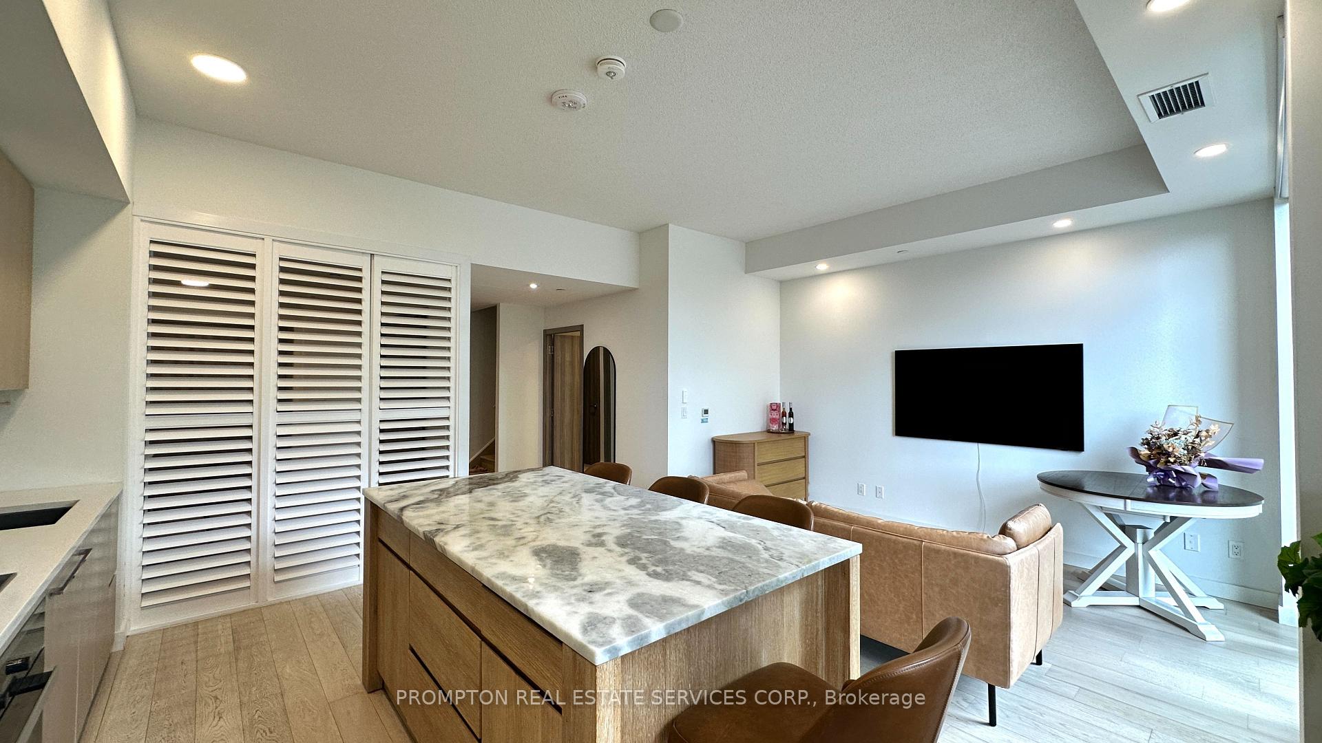 Photo 7 of Unit TH112, 27 McMahon Drive, North York, Bayview Village — HOMEH