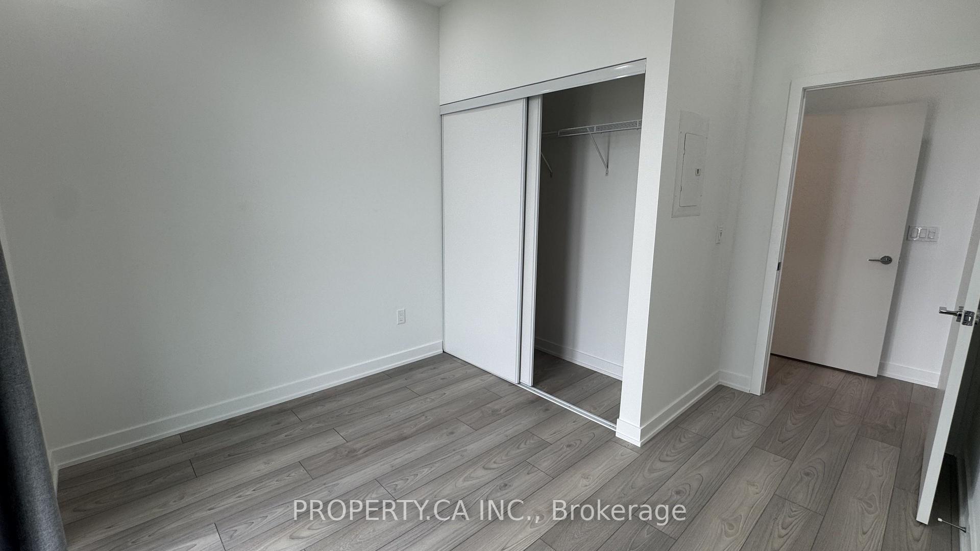 Photo 4 of Unit 910, 1007 The Queensway, Etobicoke, Islington-City Centre West — HOMEH