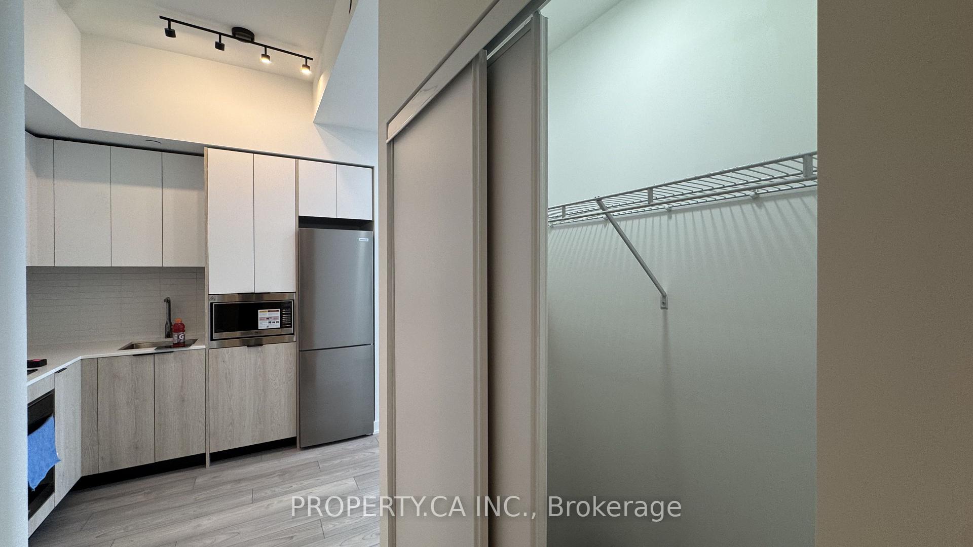 Photo 8 of Unit 910, 1007 The Queensway, Etobicoke, Islington-City Centre West — HOMEH