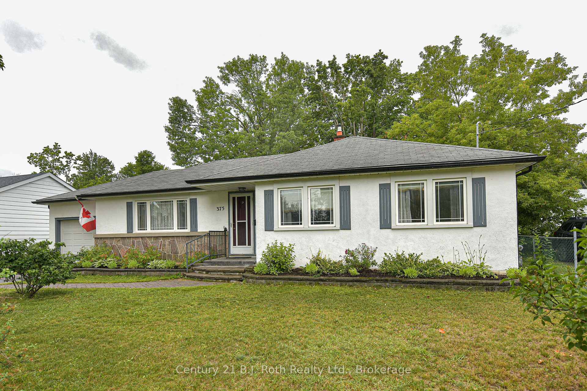 Photo 4 of 375 Parkhurst Crescent, Orillia — HOMEH