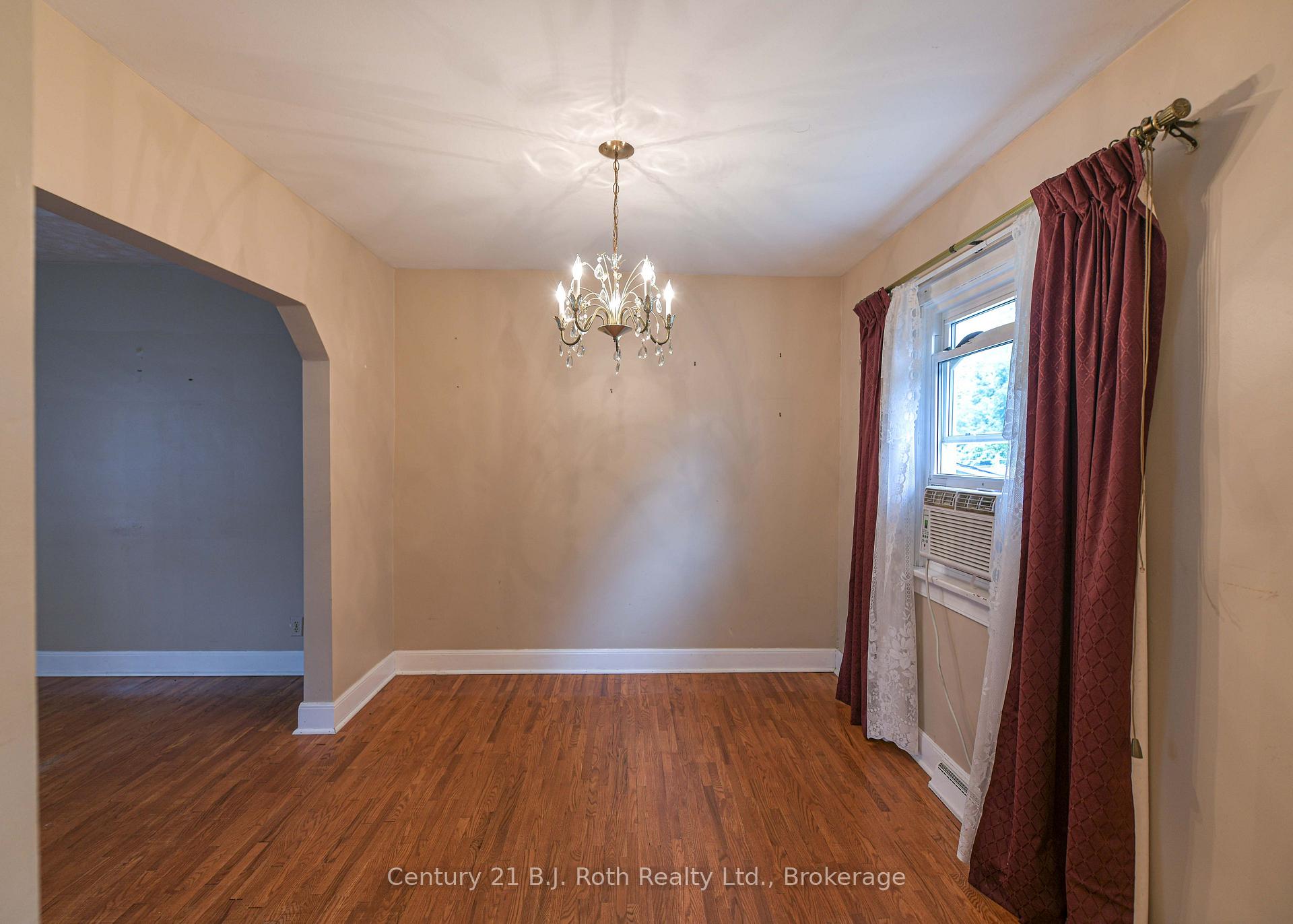 Photo 12 of 375 Parkhurst Crescent, Orillia — HOMEH