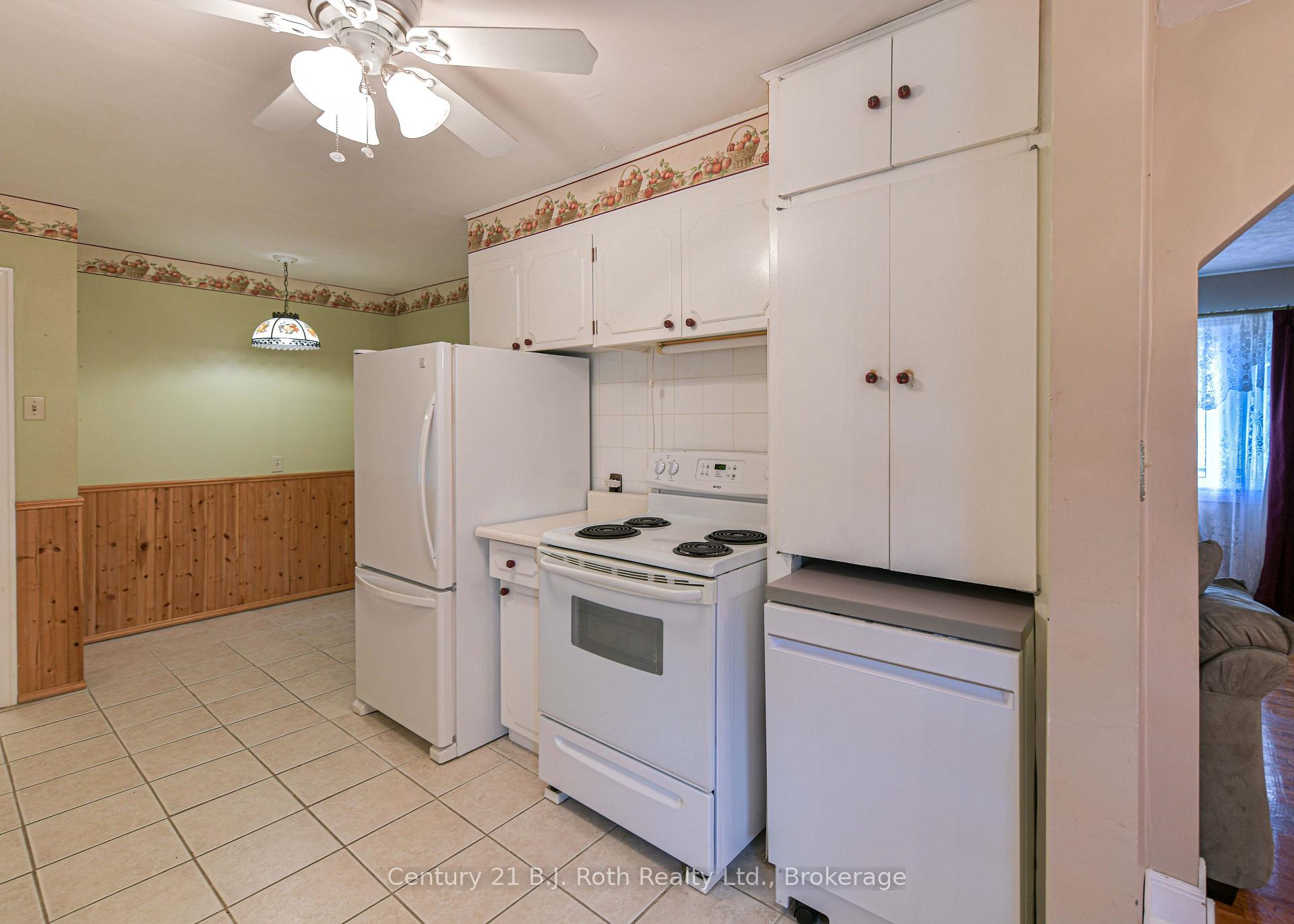 Photo 15 of 375 Parkhurst Crescent, Orillia — HOMEH