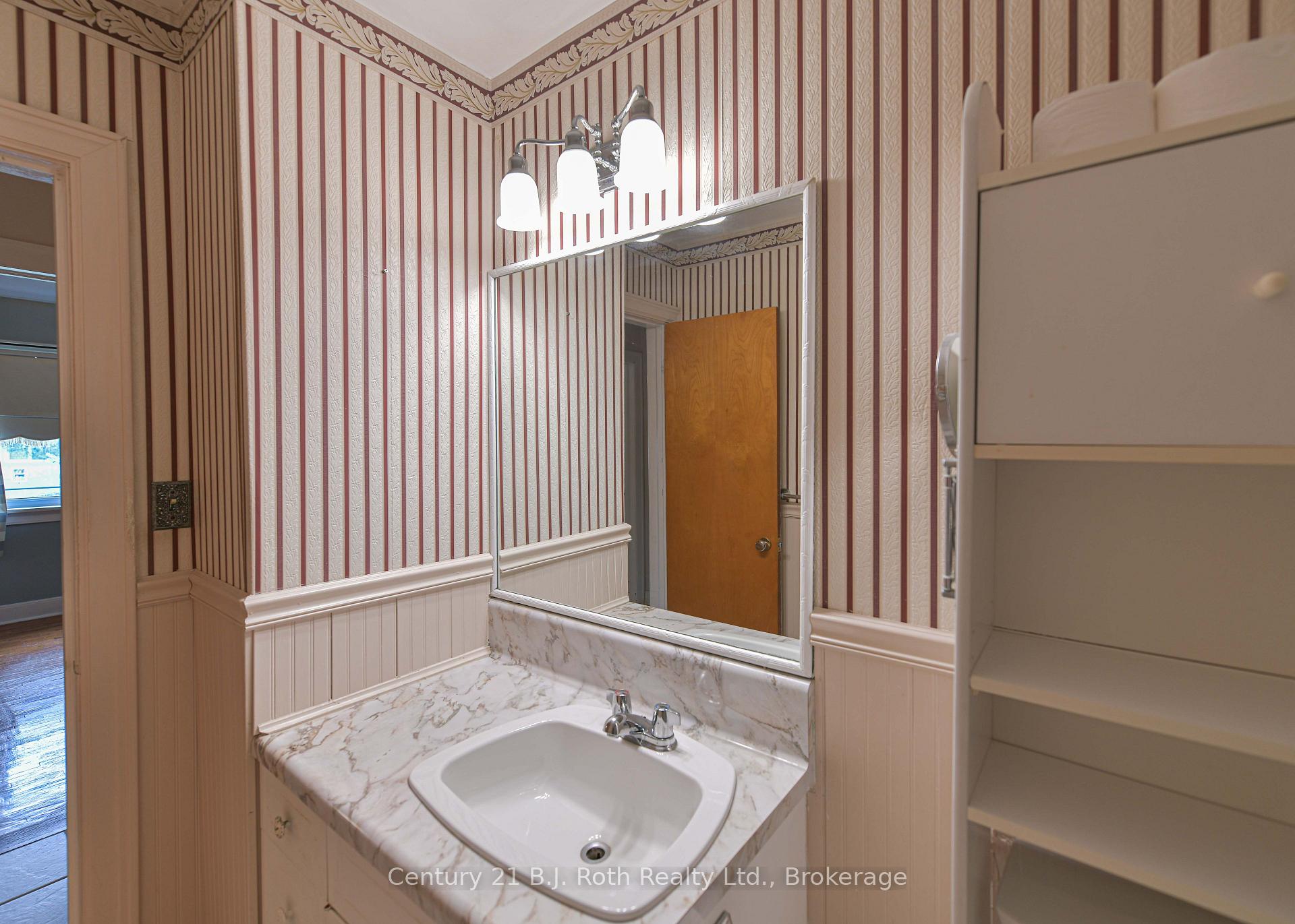 Photo 19 of 375 Parkhurst Crescent, Orillia — HOMEH
