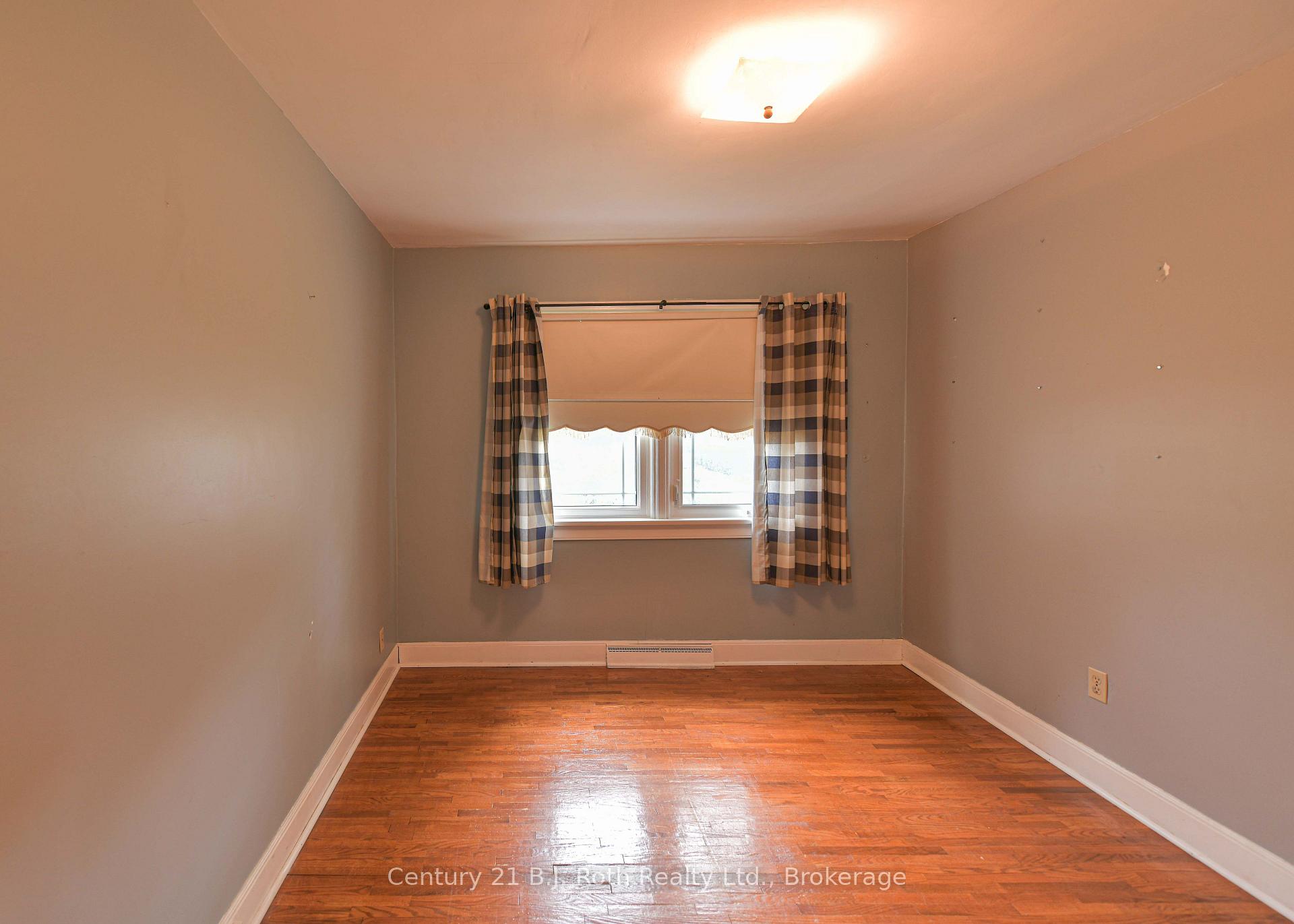 Photo 20 of 375 Parkhurst Crescent, Orillia — HOMEH