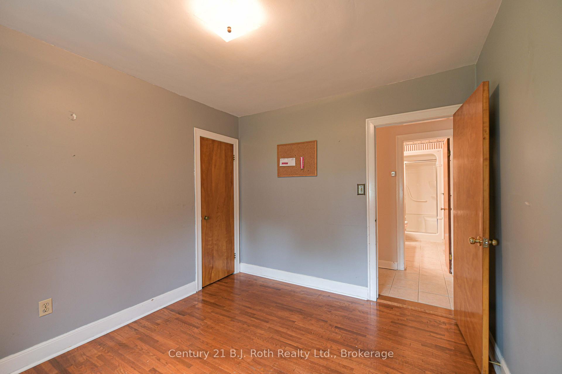 Photo 21 of 375 Parkhurst Crescent, Orillia — HOMEH
