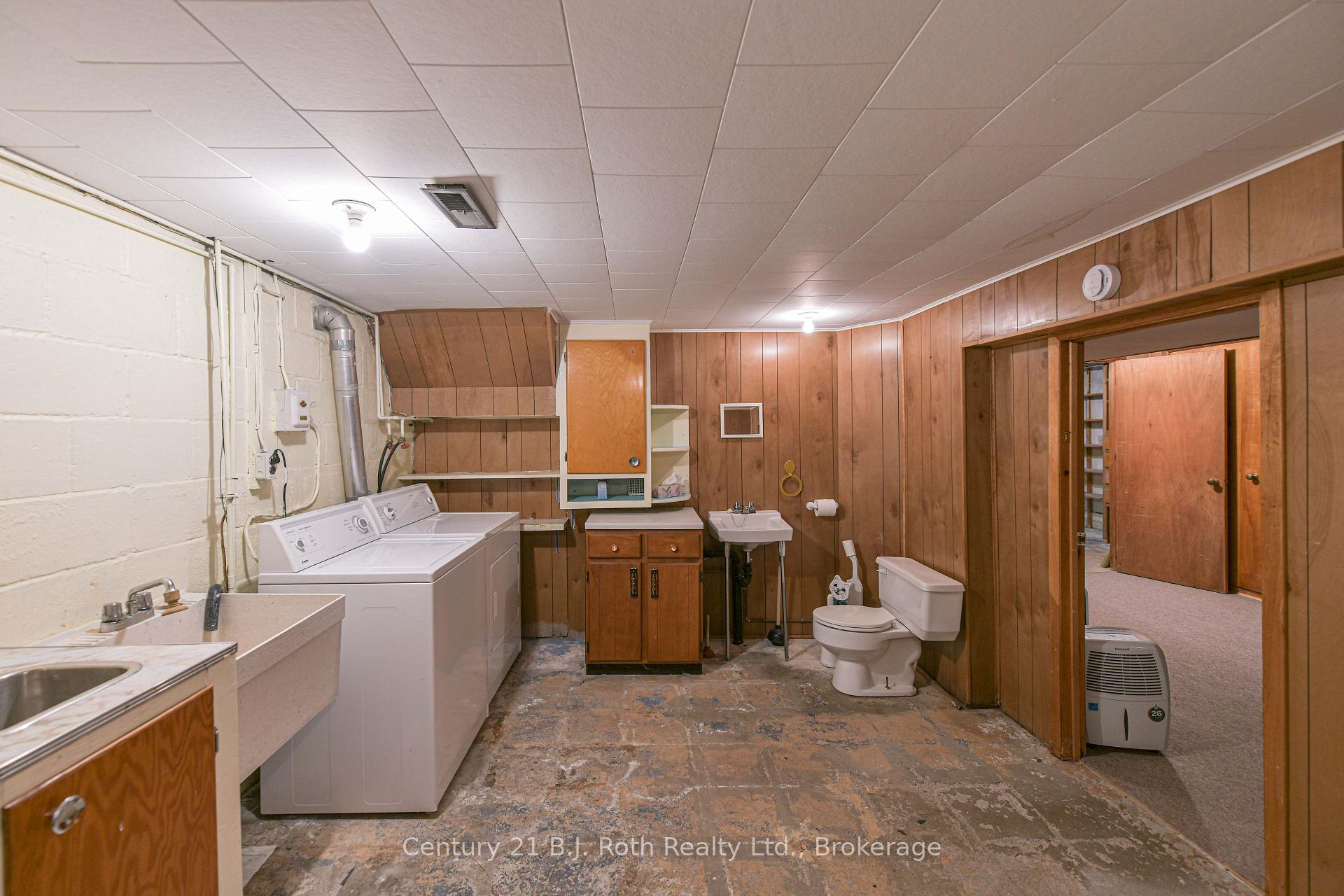 Photo 29 of 375 Parkhurst Crescent, Orillia — HOMEH