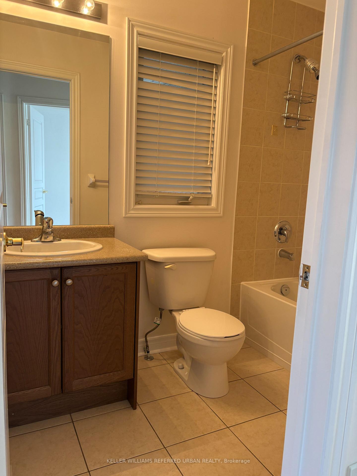 Photo 18 of 140 Foxwood Road, Vaughan, Patterson — HOMEH
