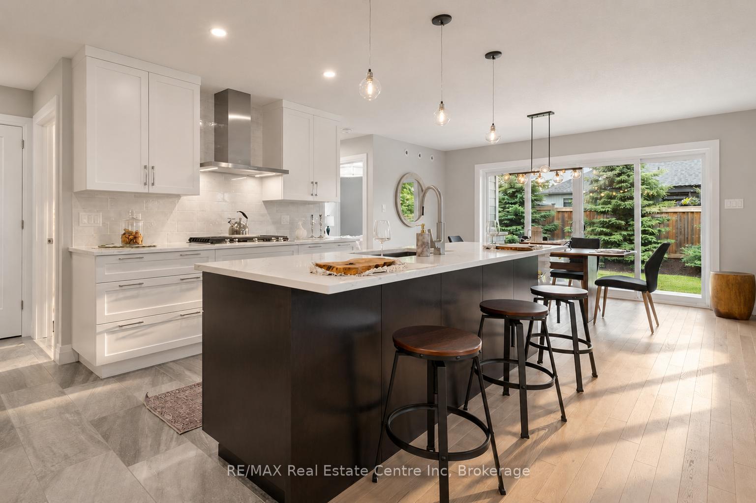 Photo 4 of 33 Waterloo Street, Centre Wellington, Elora/Salem — HOMEH