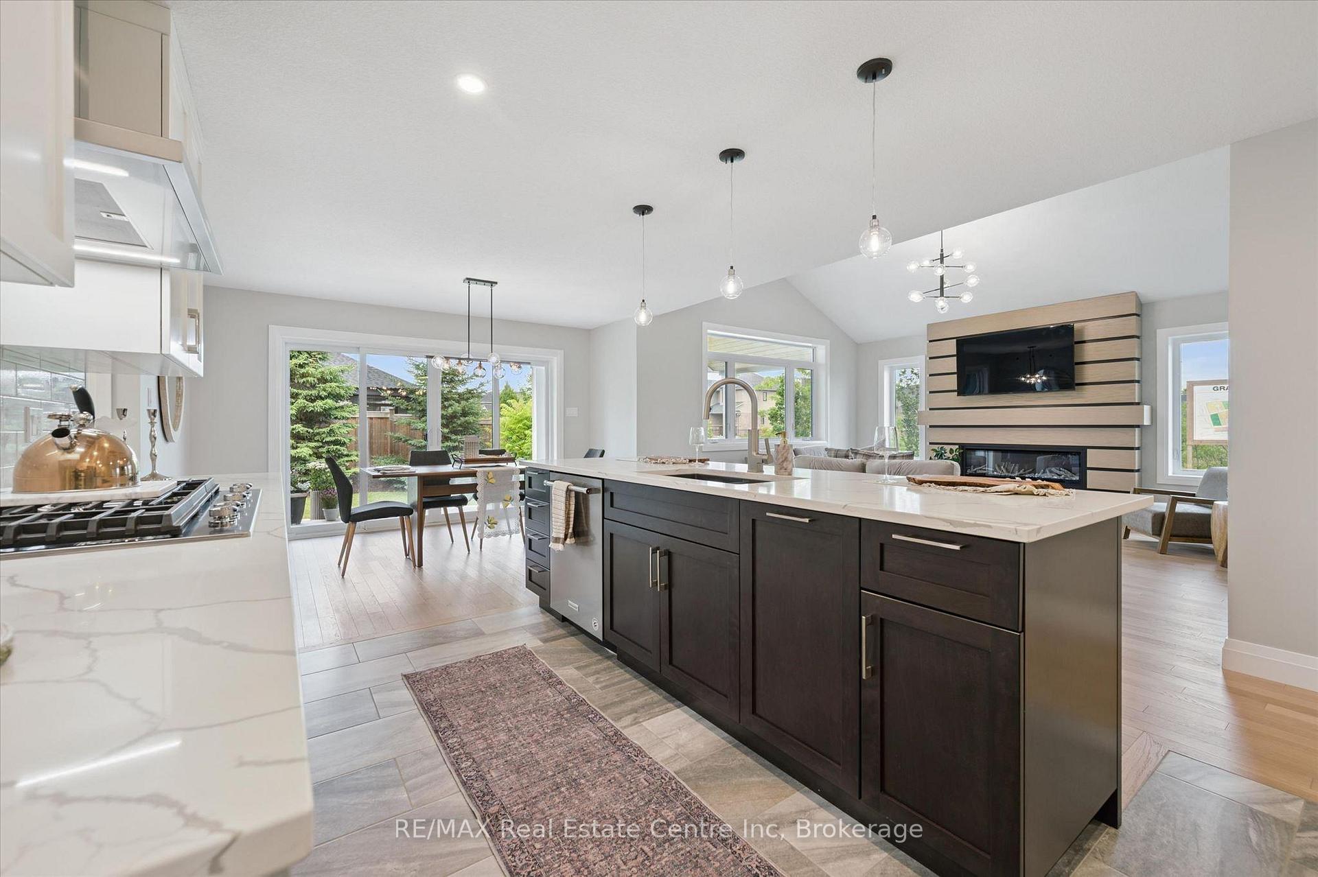 Photo 7 of 33 Waterloo Street, Centre Wellington, Elora/Salem — HOMEH