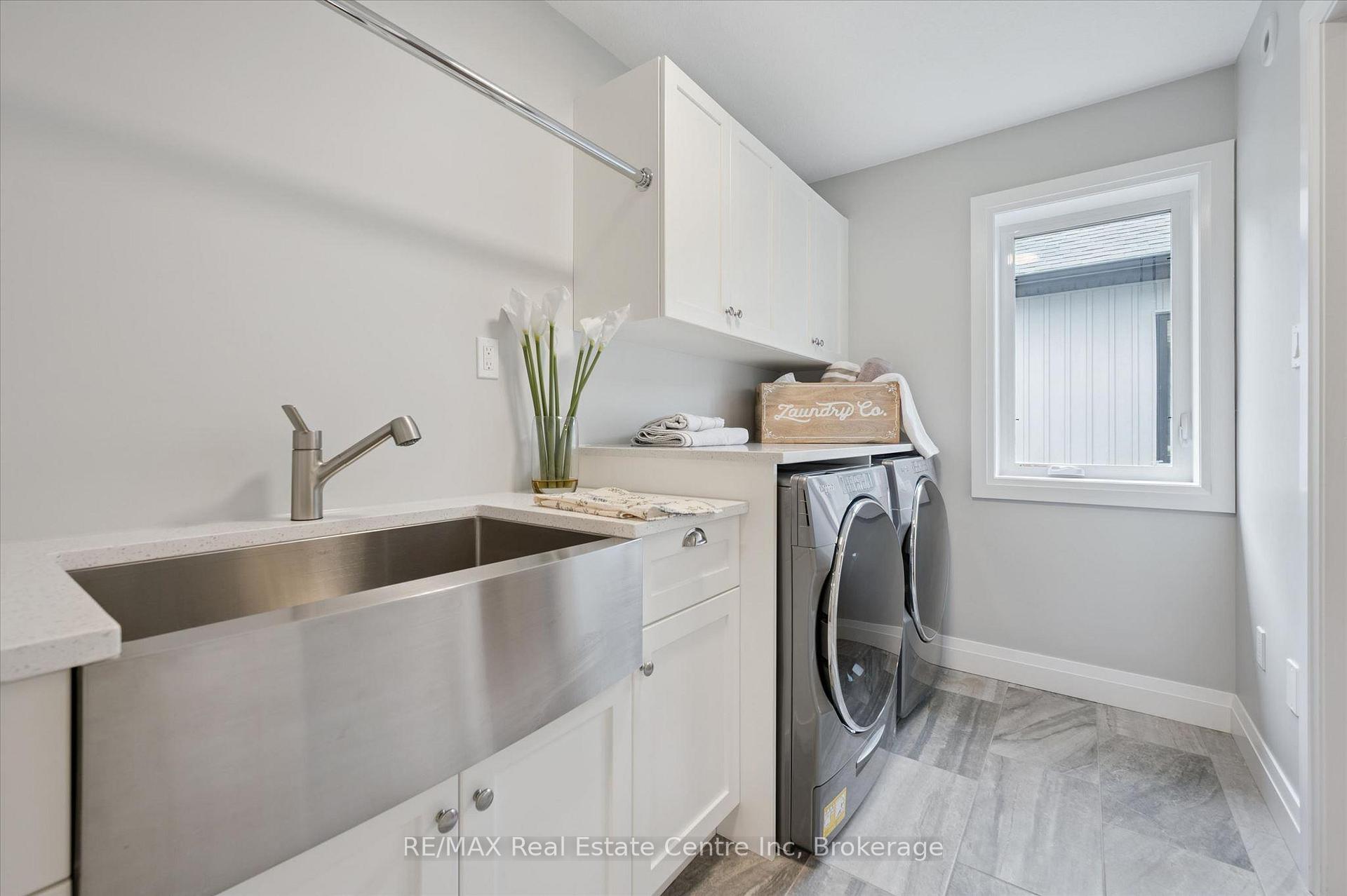 Photo 17 of 33 Waterloo Street, Centre Wellington, Elora/Salem — HOMEH
