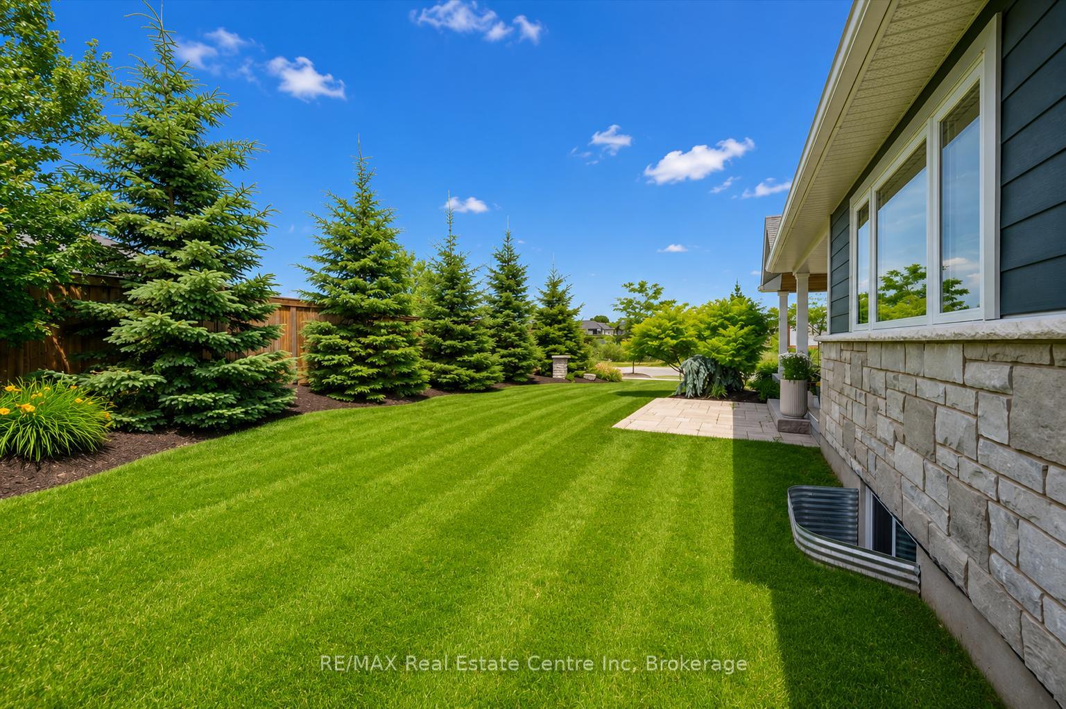 Photo 37 of 33 Waterloo Street, Centre Wellington, Elora/Salem — HOMEH