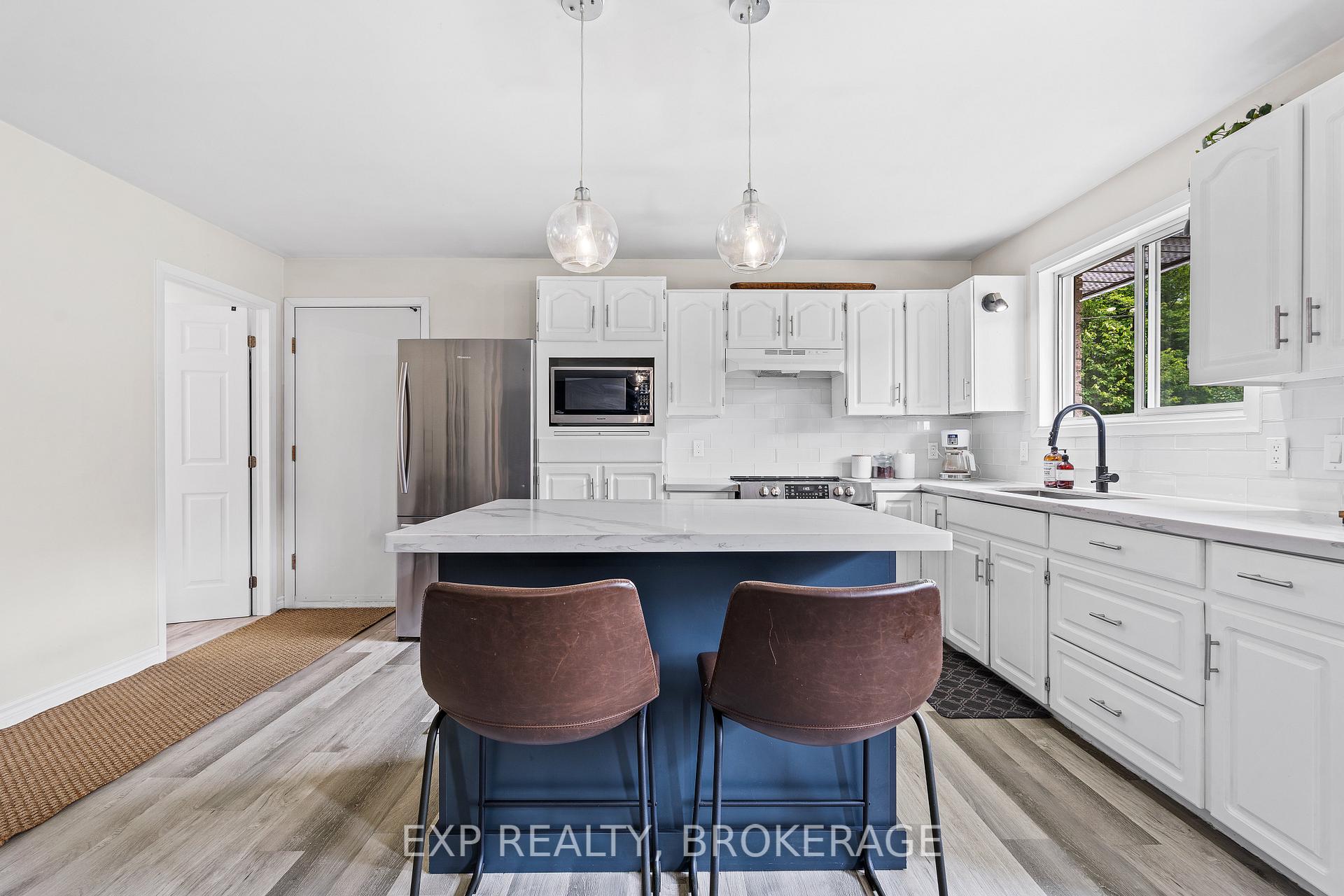 Photo 4 of 8283 Perth Road, Frontenac, Frontenac South — HOMEH