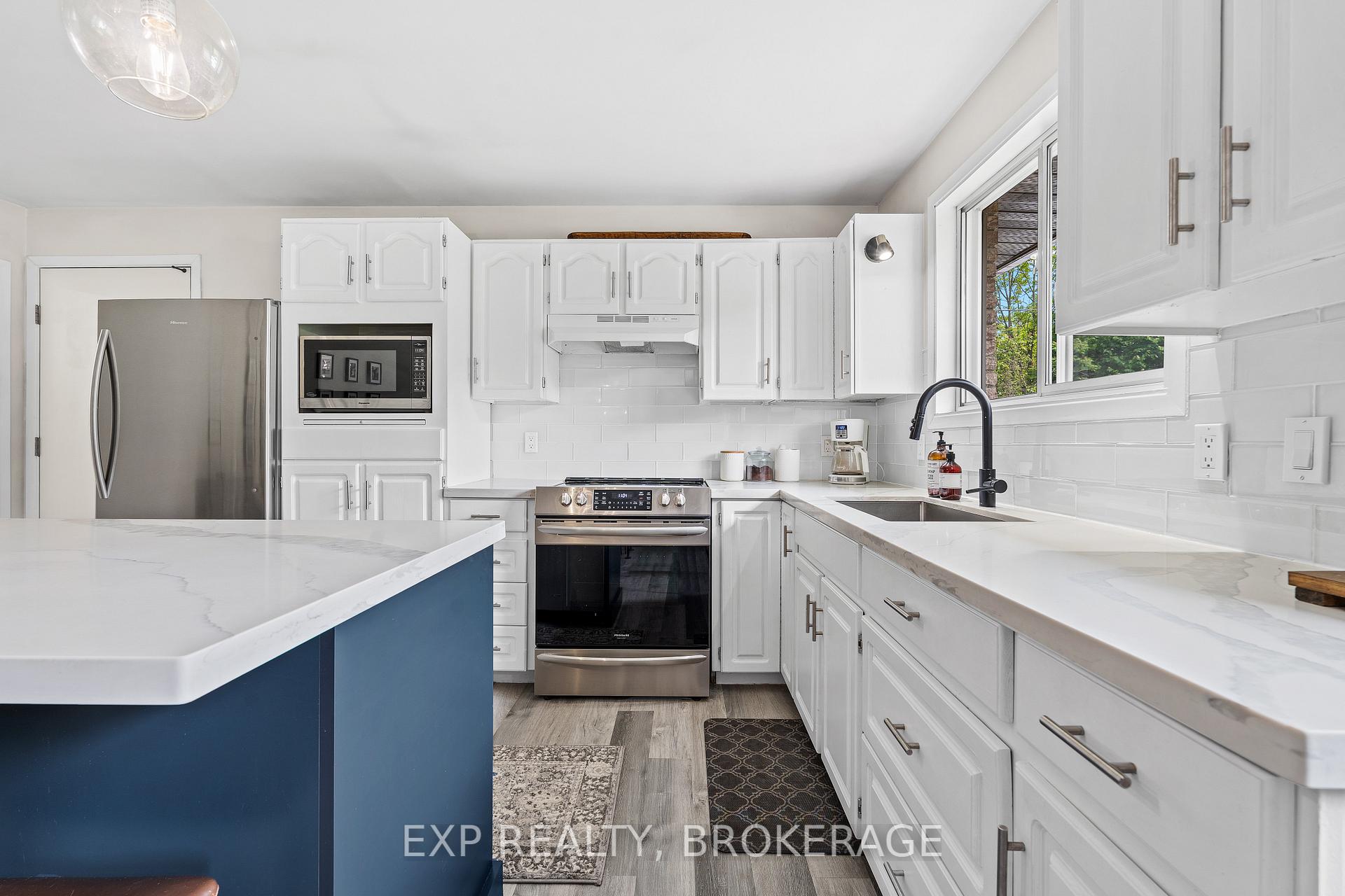 Photo 7 of 8283 Perth Road, Frontenac, Frontenac South — HOMEH